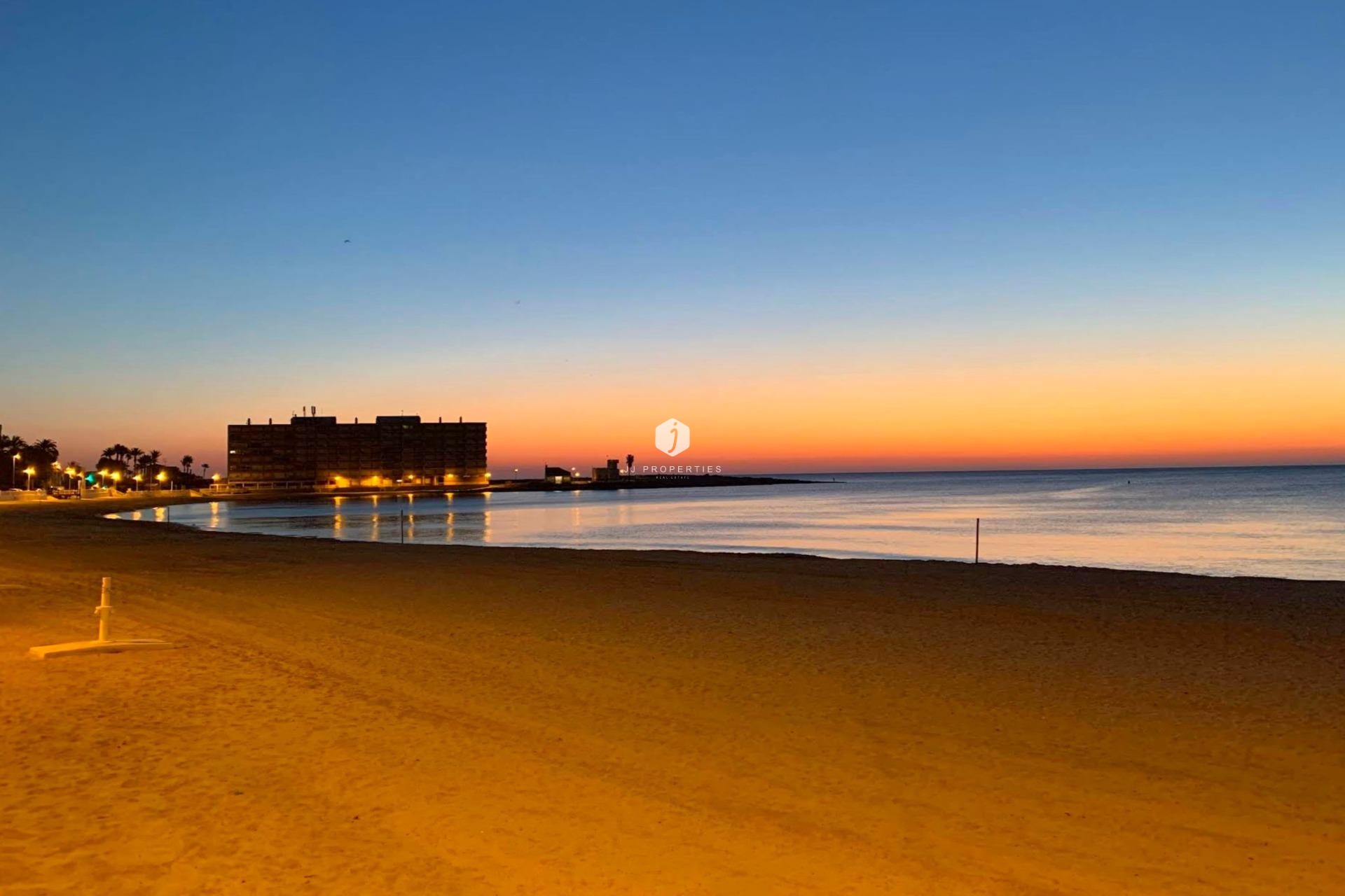 Aus zweiter Hand - Wohnung -
Torrevieja - Playa de los Locos