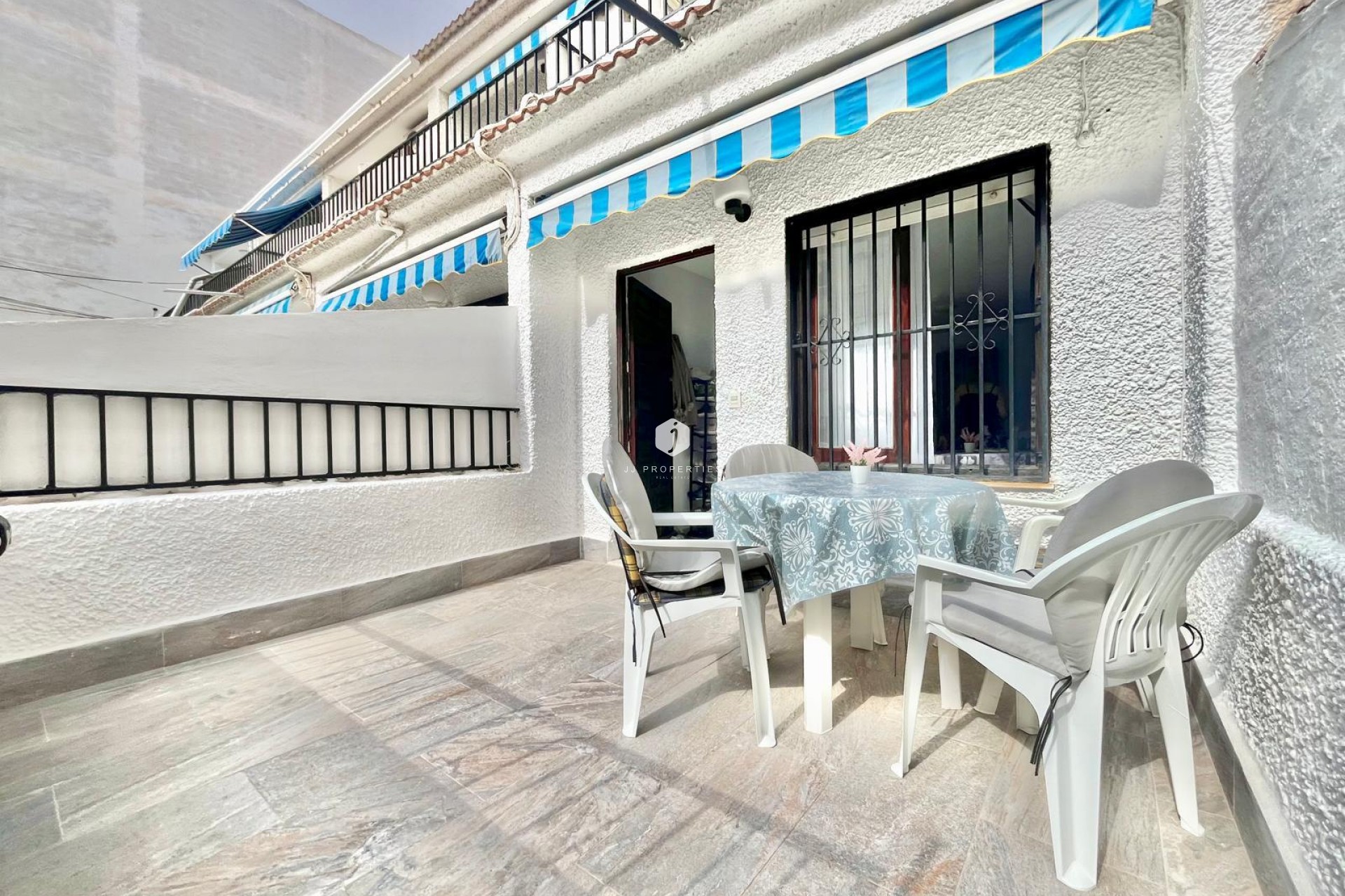 Aus zweiter Hand - Wohnung -
Torrevieja - Playa de los Locos
