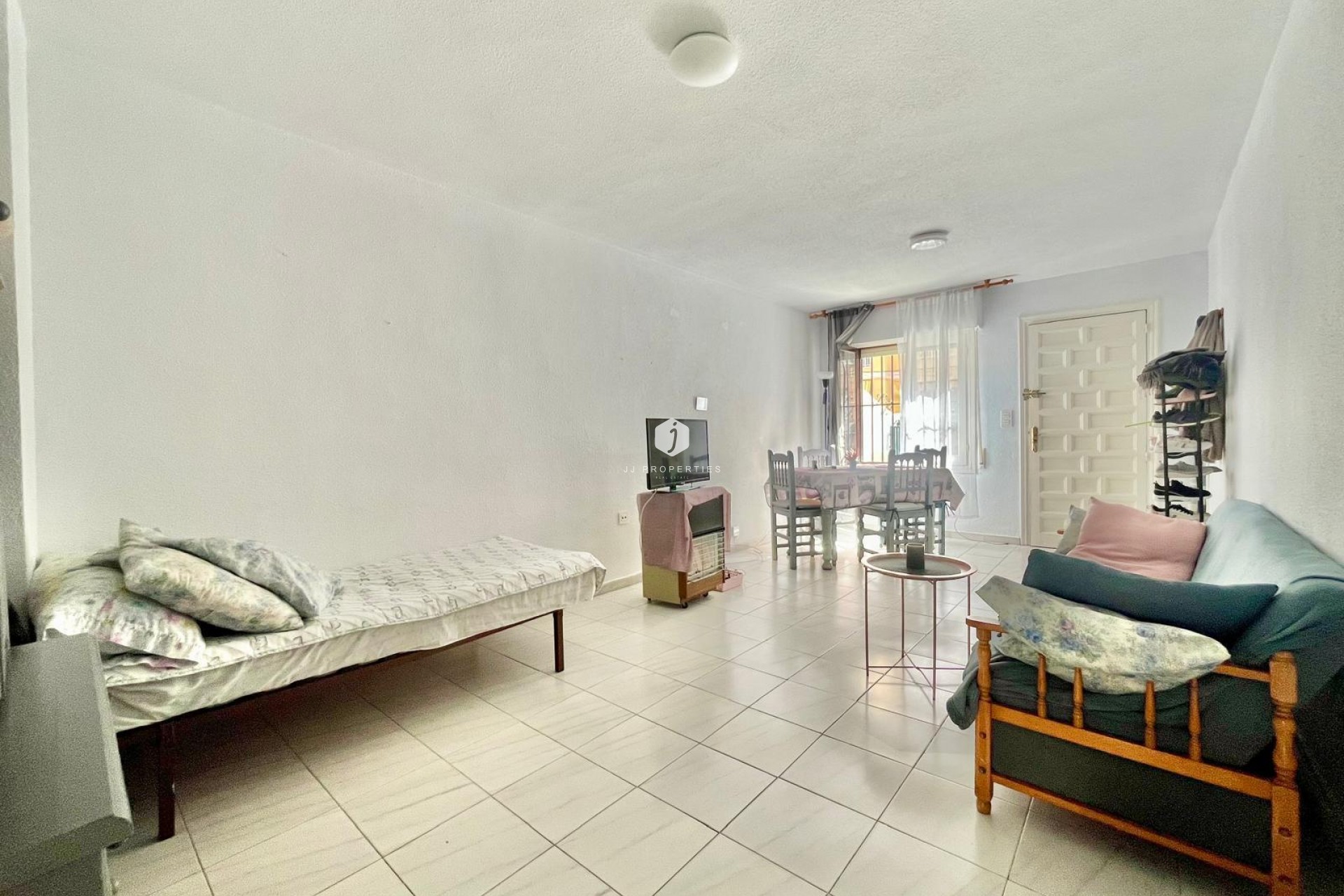 Aus zweiter Hand - Wohnung -
Torrevieja - Playa de los Locos