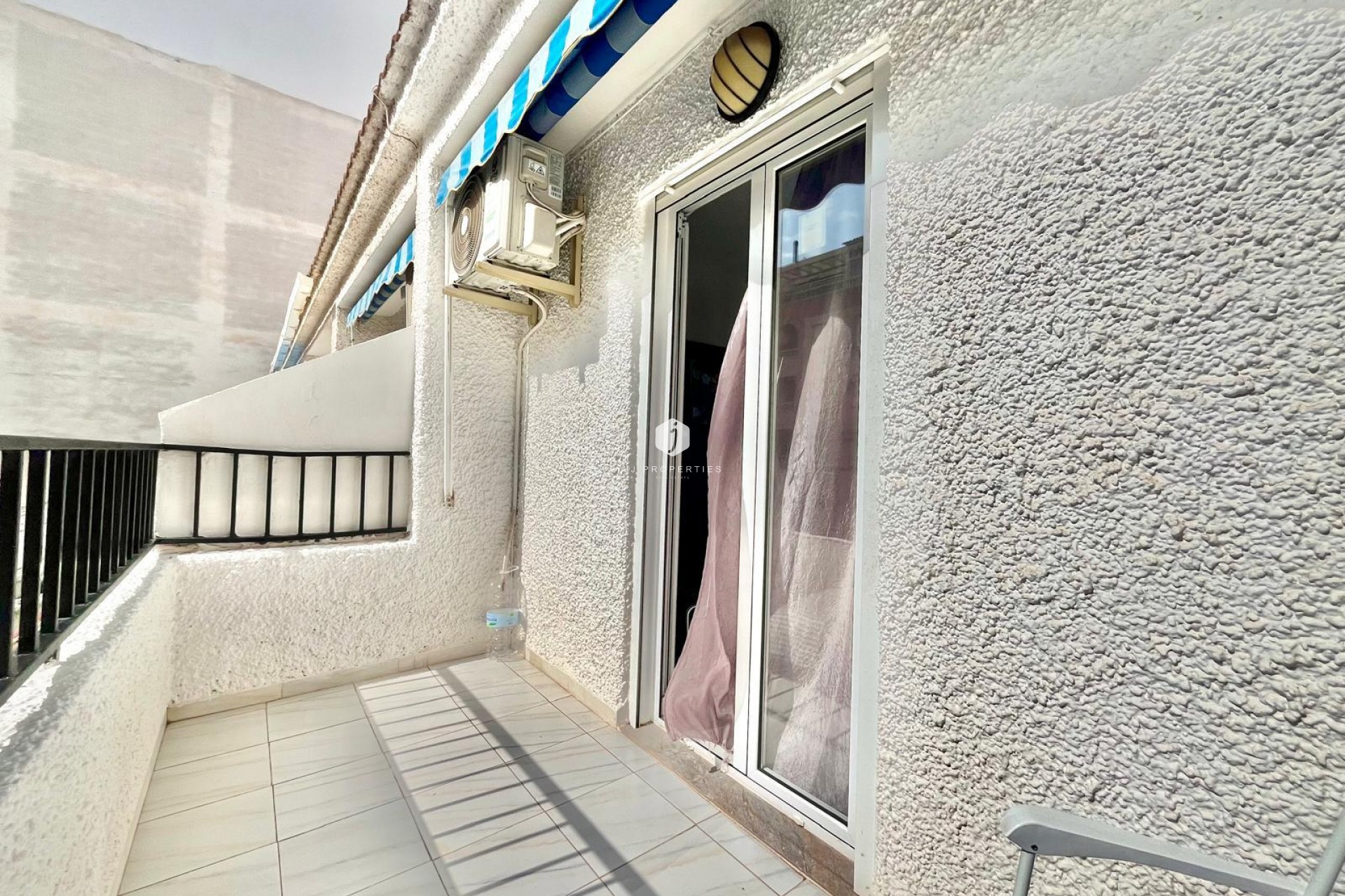 Aus zweiter Hand - Wohnung -
Torrevieja - Playa de los Locos