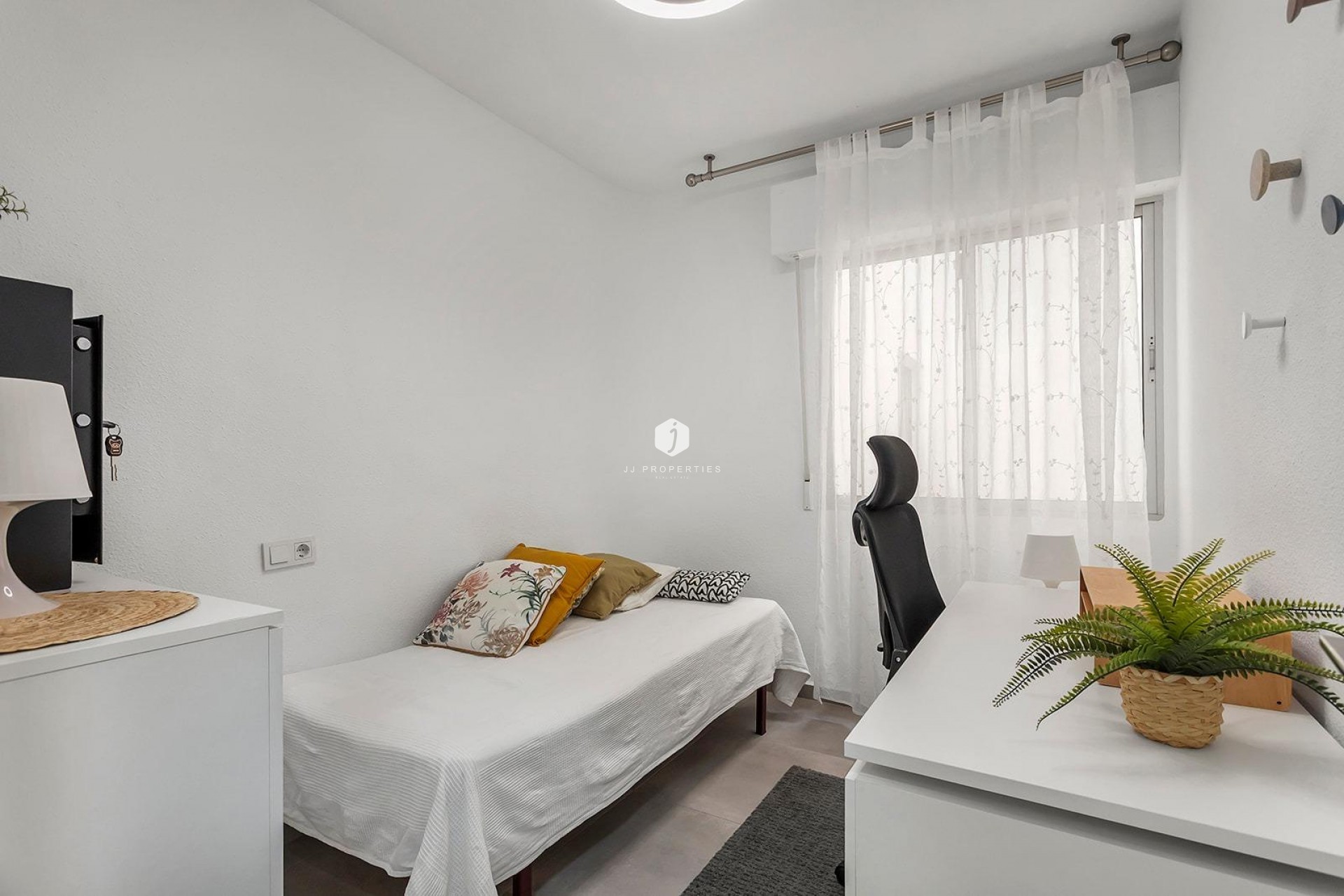 Aus zweiter Hand - Wohnung -
Torrevieja - Playa de los Locos