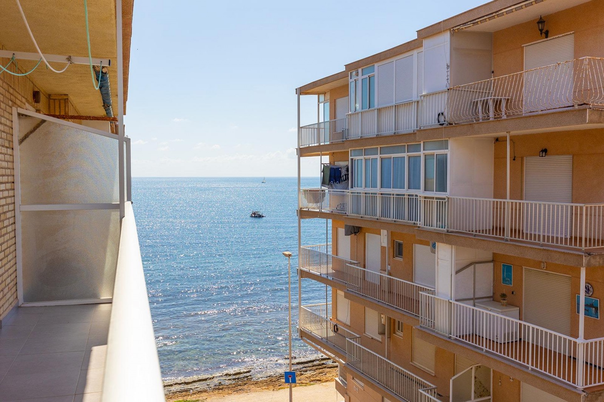 Aus zweiter Hand - Wohnung -
Torrevieja - Playa de los Naufragos