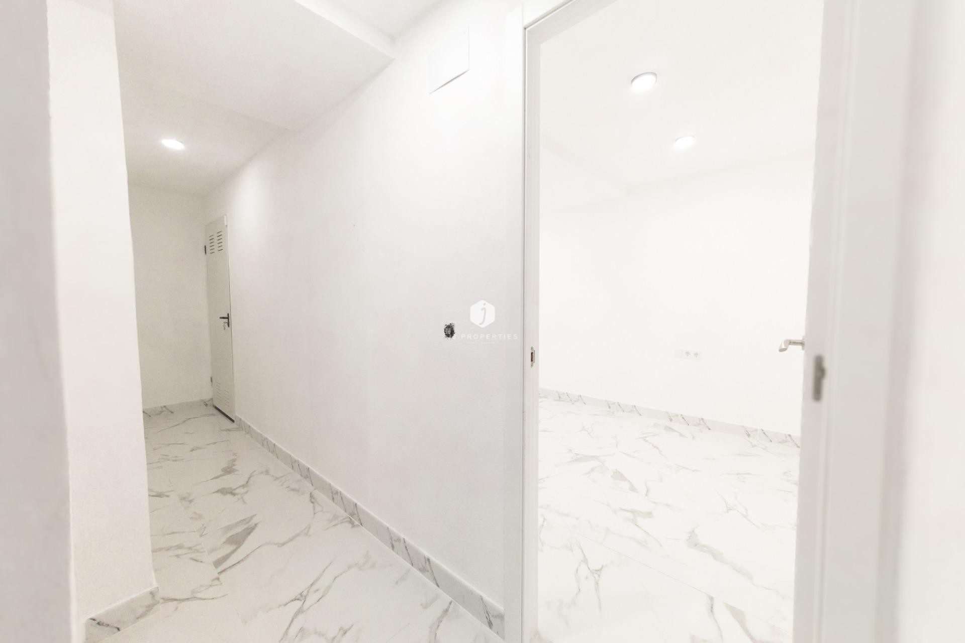 Aus zweiter Hand - Wohnung -
Torrevieja - Playa de los Naufragos