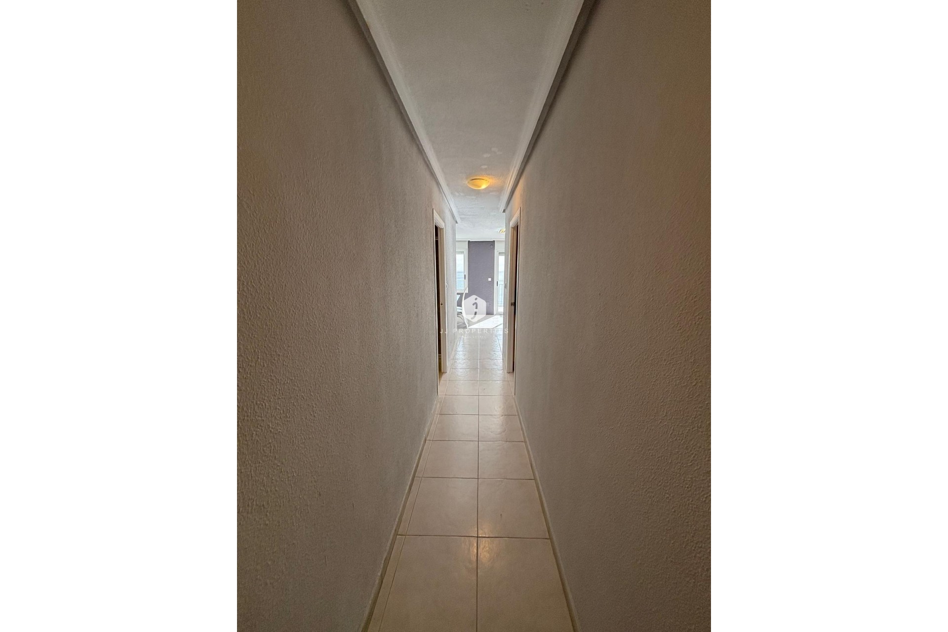 Aus zweiter Hand - Wohnung -
Torrevieja - Playa de los Naufragos