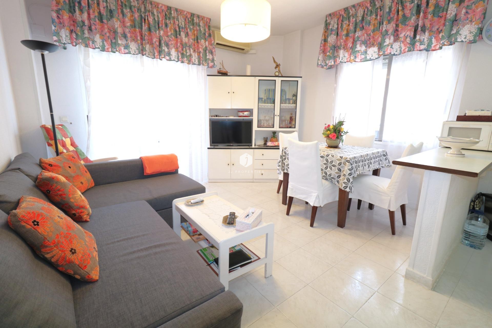 Aus zweiter Hand - Wohnung -
Torrevieja - Playa de los Naufragos