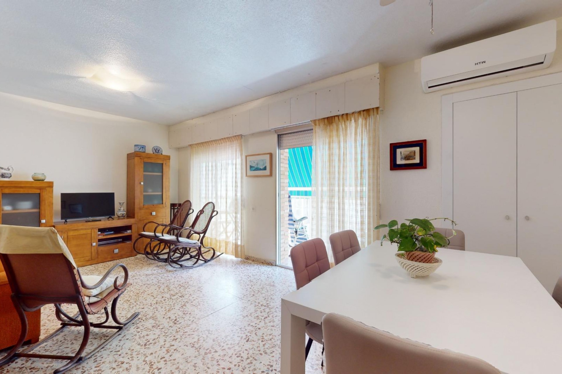 Aus zweiter Hand - Wohnung -
Torrevieja - Playa del Cura