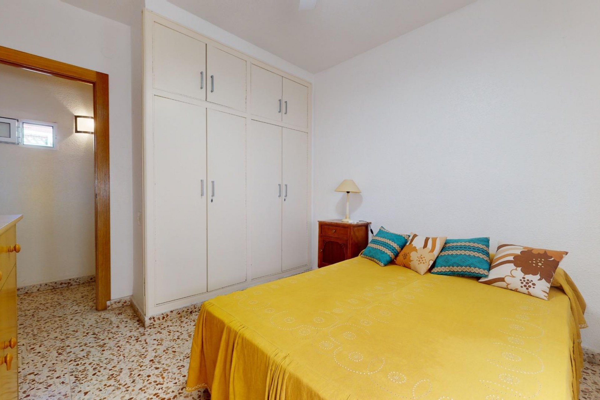 Aus zweiter Hand - Wohnung -
Torrevieja - Playa del Cura