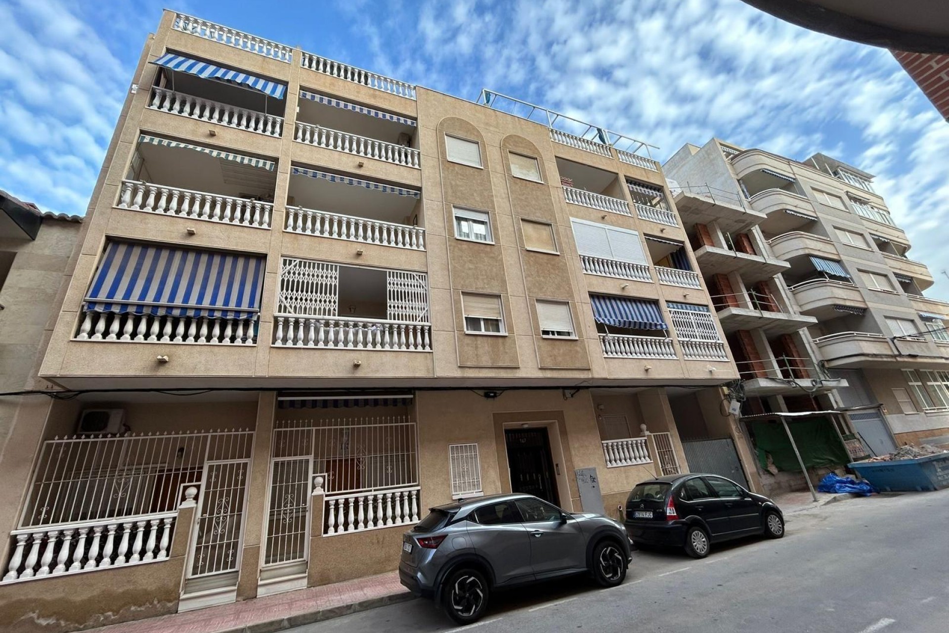 Aus zweiter Hand - Wohnung -
Torrevieja - Playa del Cura