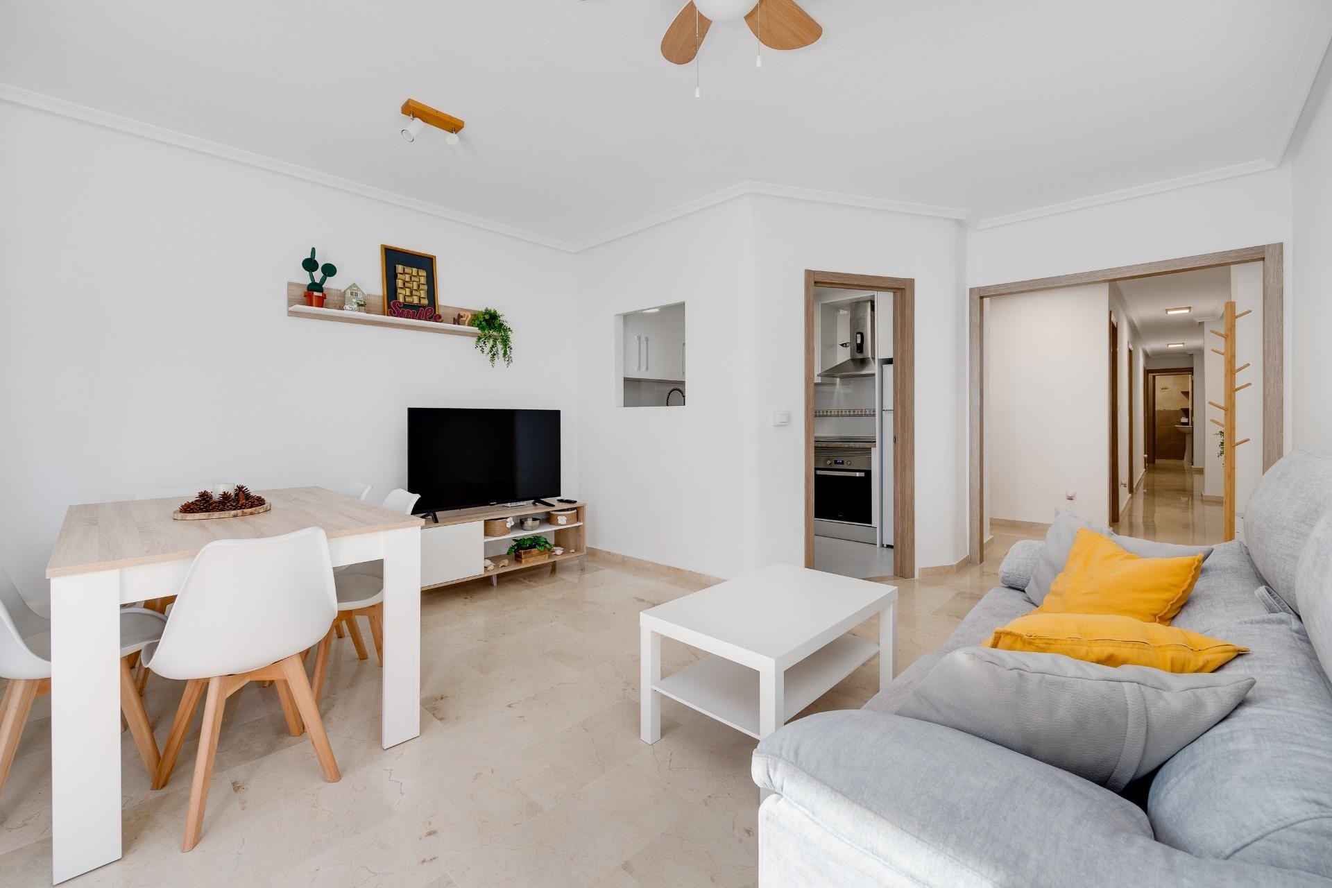 Aus zweiter Hand - Wohnung -
Torrevieja - Playa del Cura