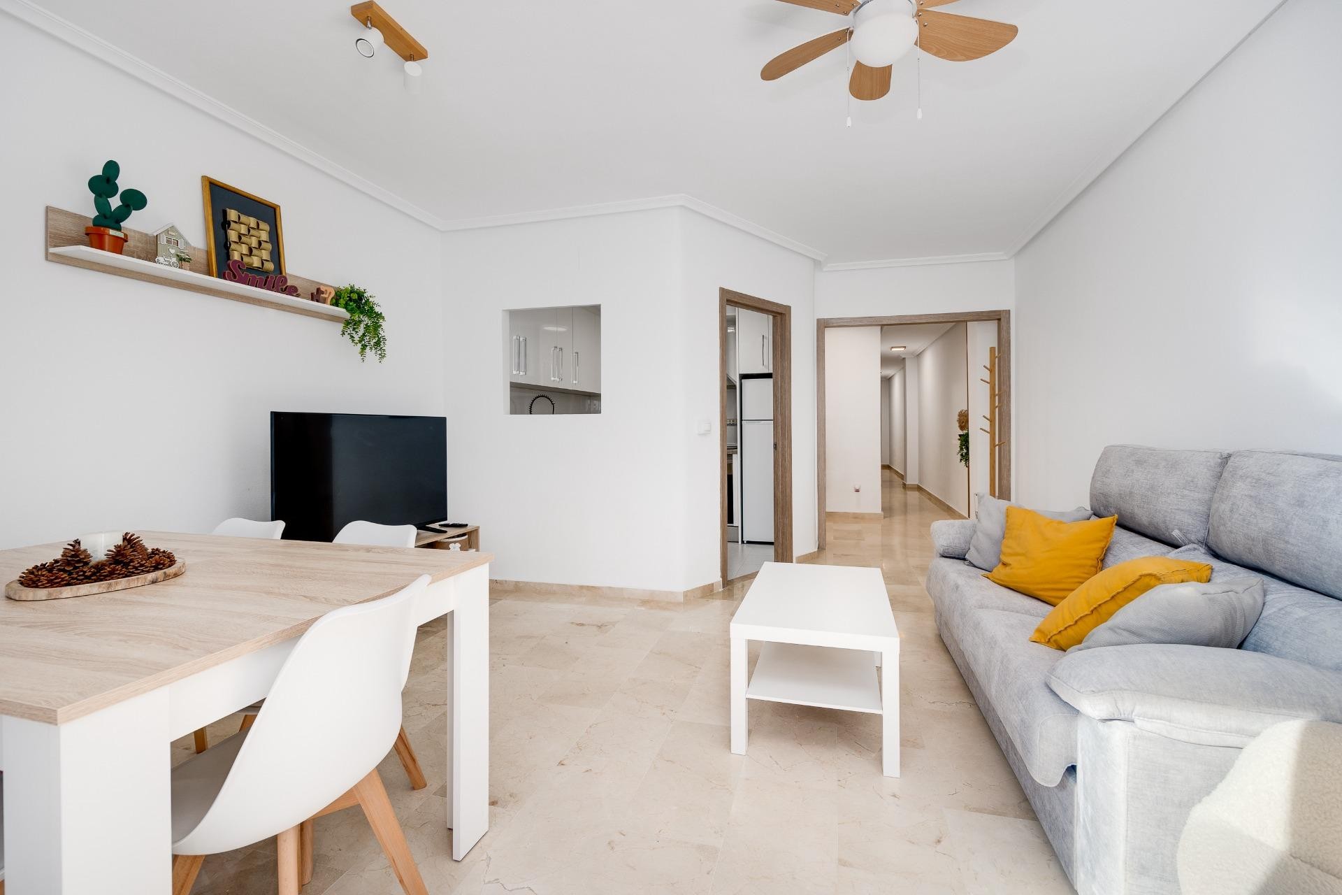 Aus zweiter Hand - Wohnung -
Torrevieja - Playa del Cura