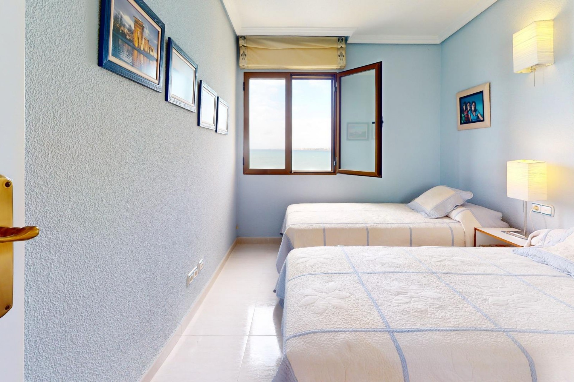 Aus zweiter Hand - Wohnung -
Torrevieja - Playa del Cura