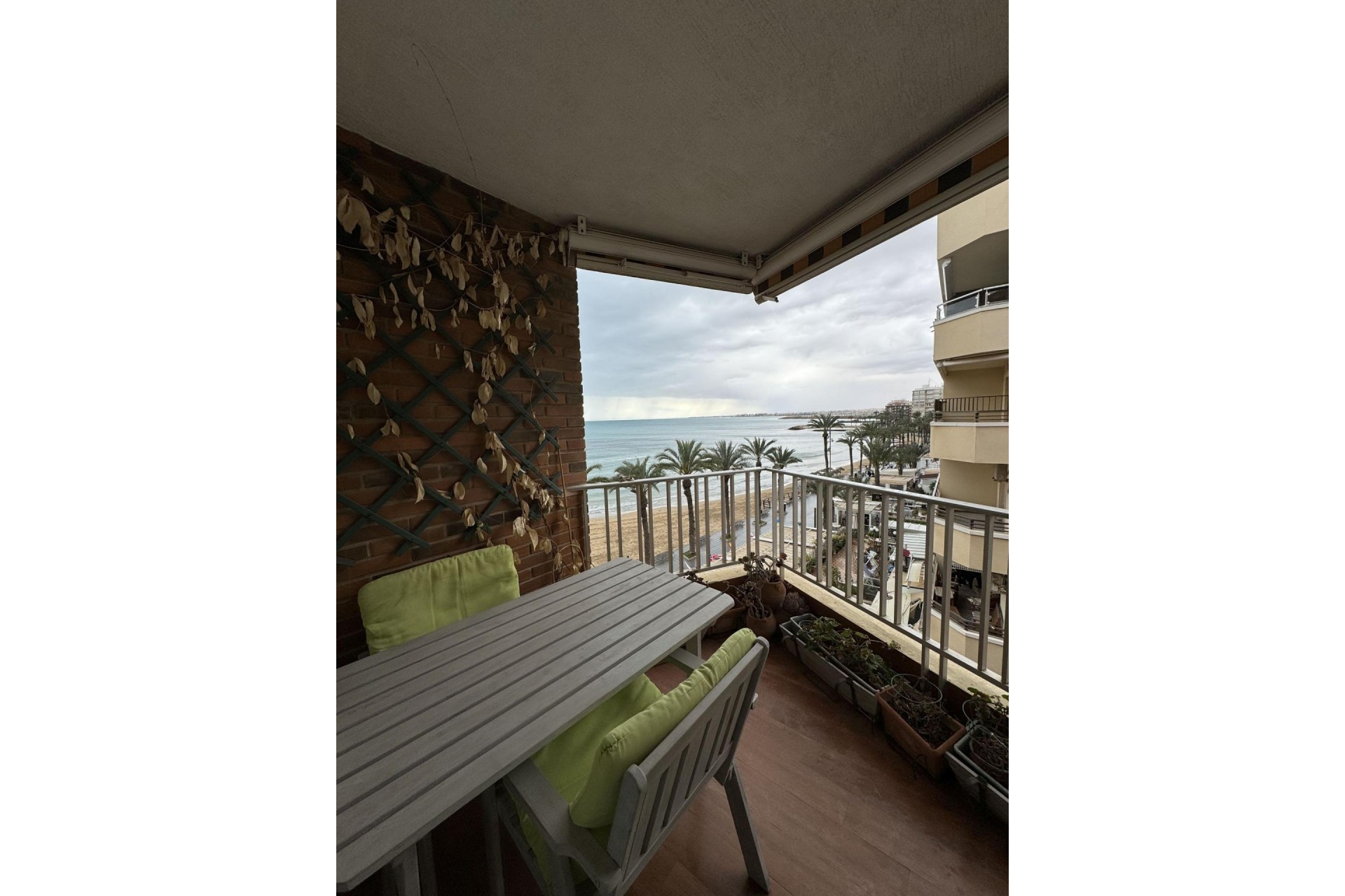 Aus zweiter Hand - Wohnung -
Torrevieja - Playa del Cura