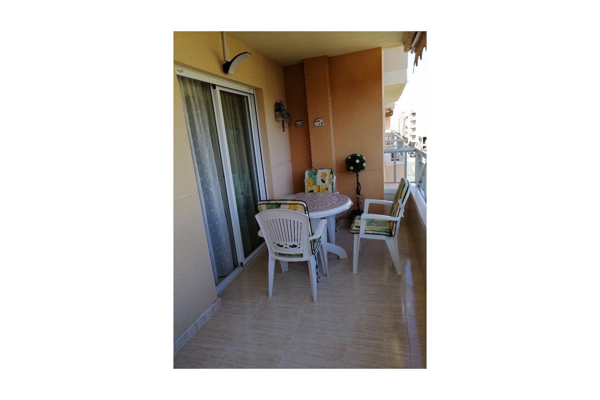 Aus zweiter Hand - Wohnung -
Torrevieja - Playa del Cura