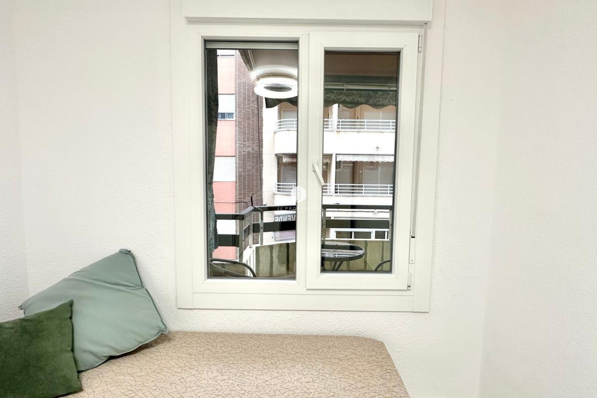 Aus zweiter Hand - Wohnung -
Torrevieja - Playa del Cura