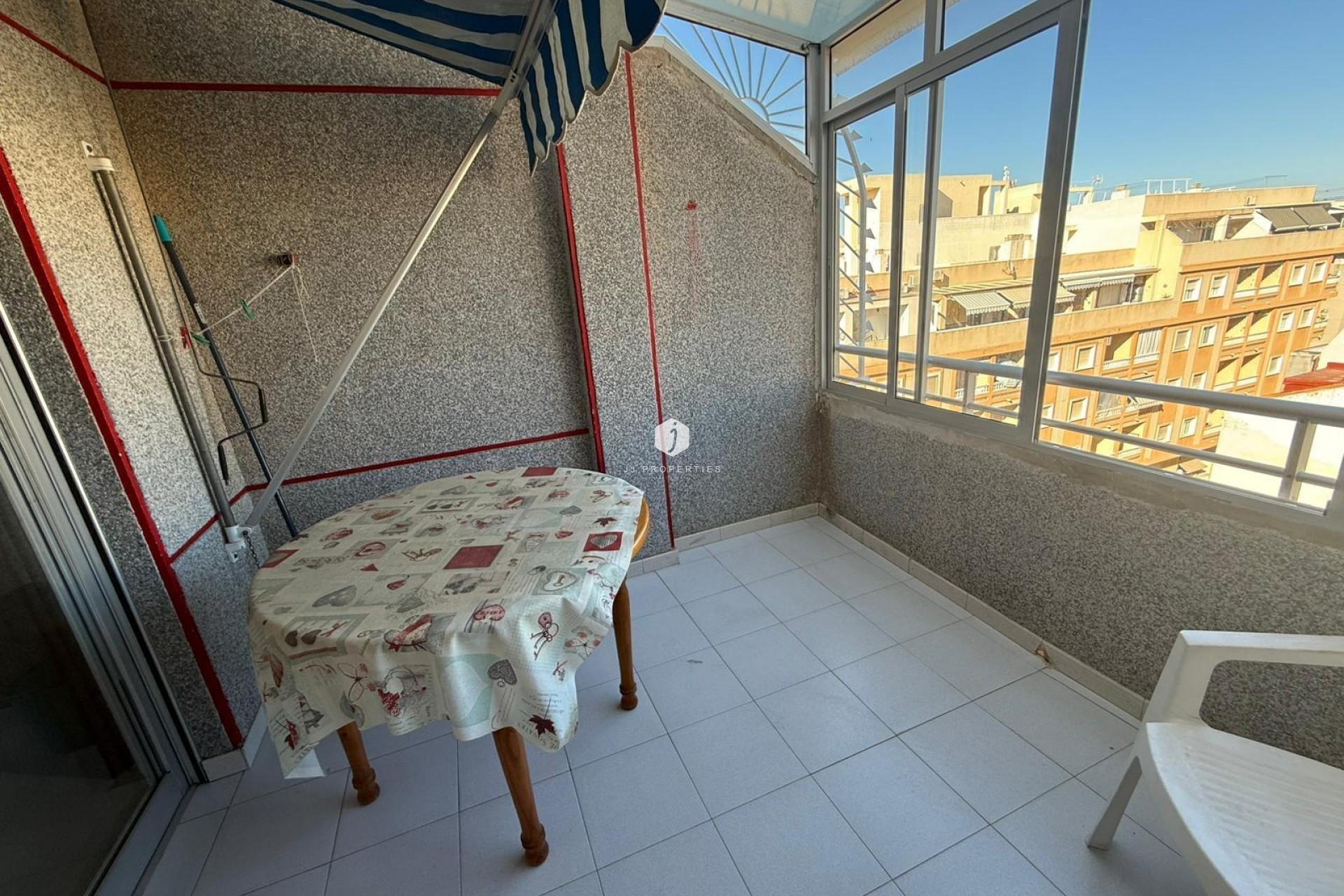 Aus zweiter Hand - Wohnung -
Torrevieja - Playa del Cura