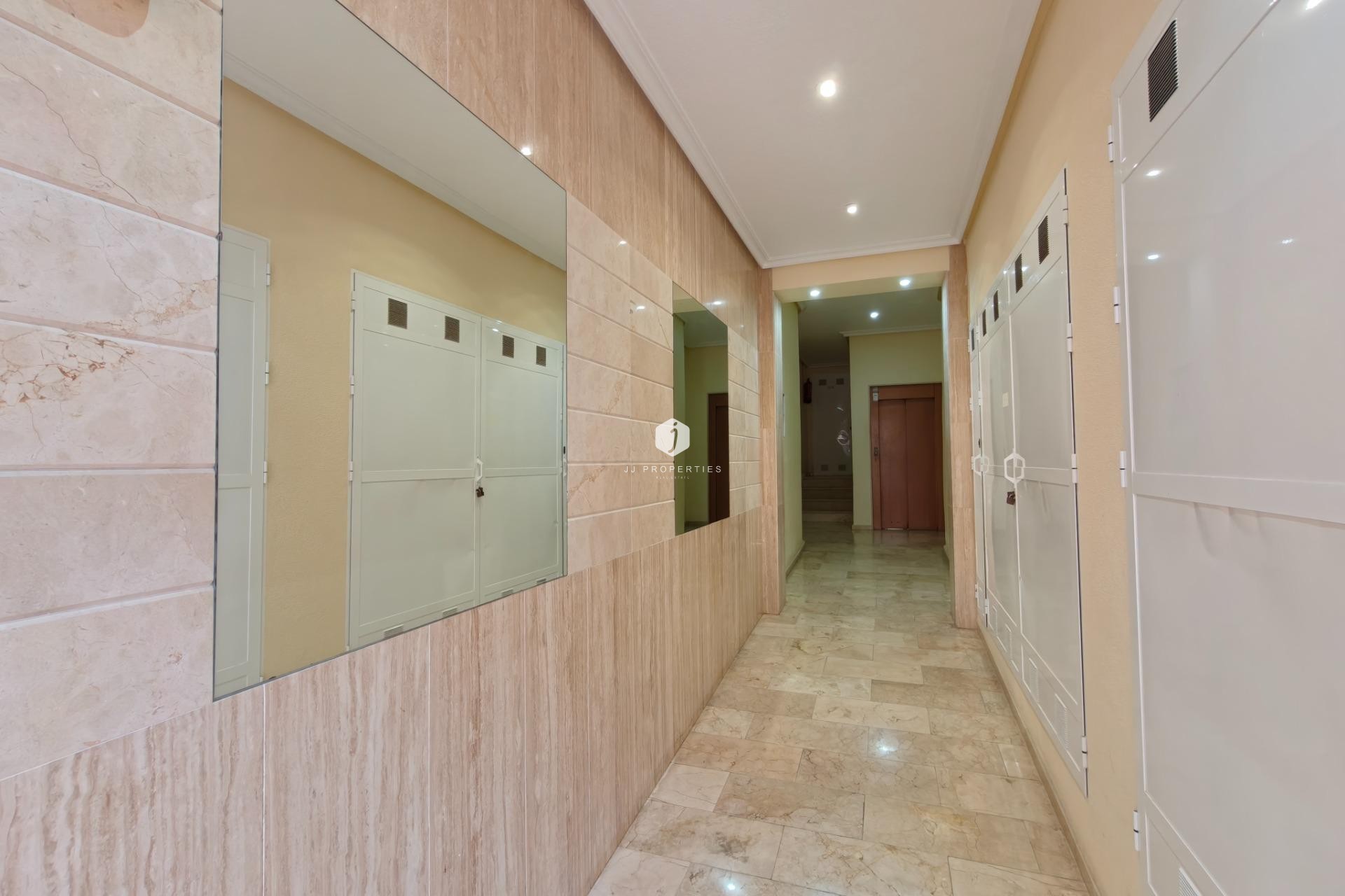 Aus zweiter Hand - Wohnung -
Torrevieja - Playa del Cura