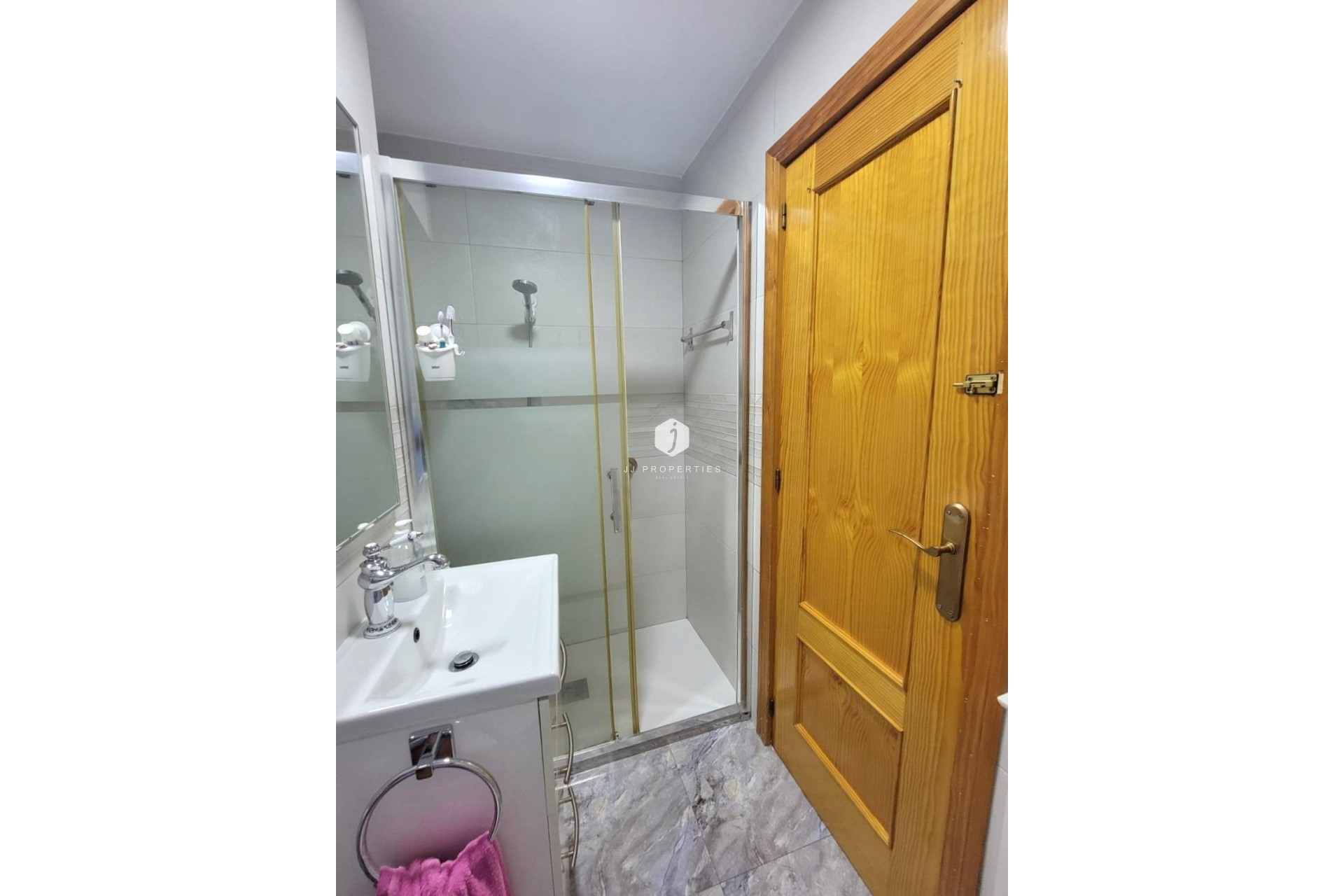 Aus zweiter Hand - Wohnung -
Torrevieja - Playa del Cura