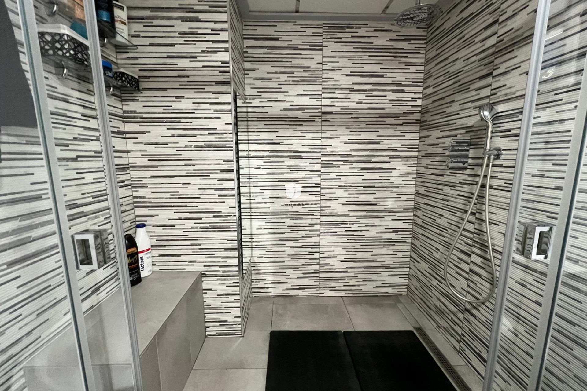 Aus zweiter Hand - Wohnung -
Torrevieja - Playa del Cura