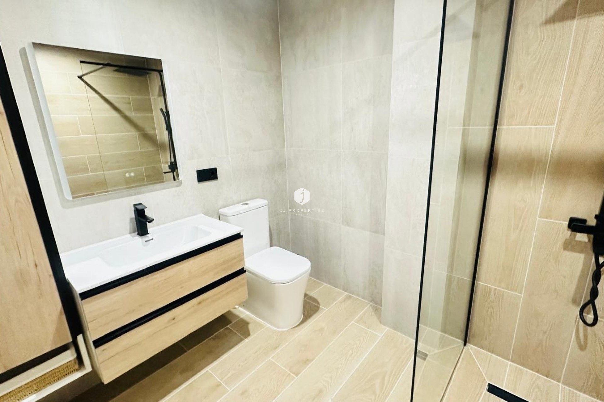 Aus zweiter Hand - Wohnung -
Torrevieja - Playa del Cura