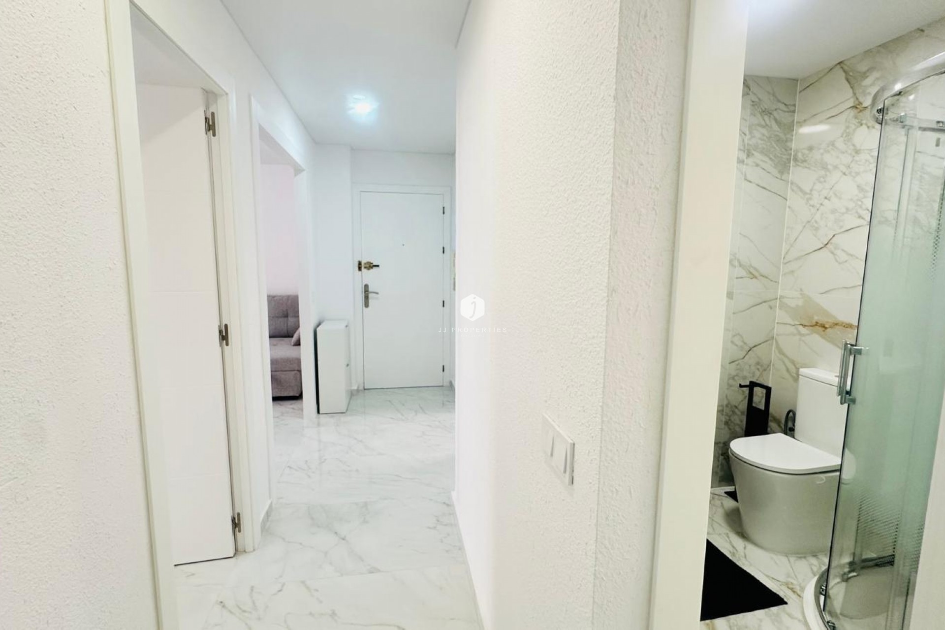 Aus zweiter Hand - Wohnung -
Torrevieja - Playa del Cura