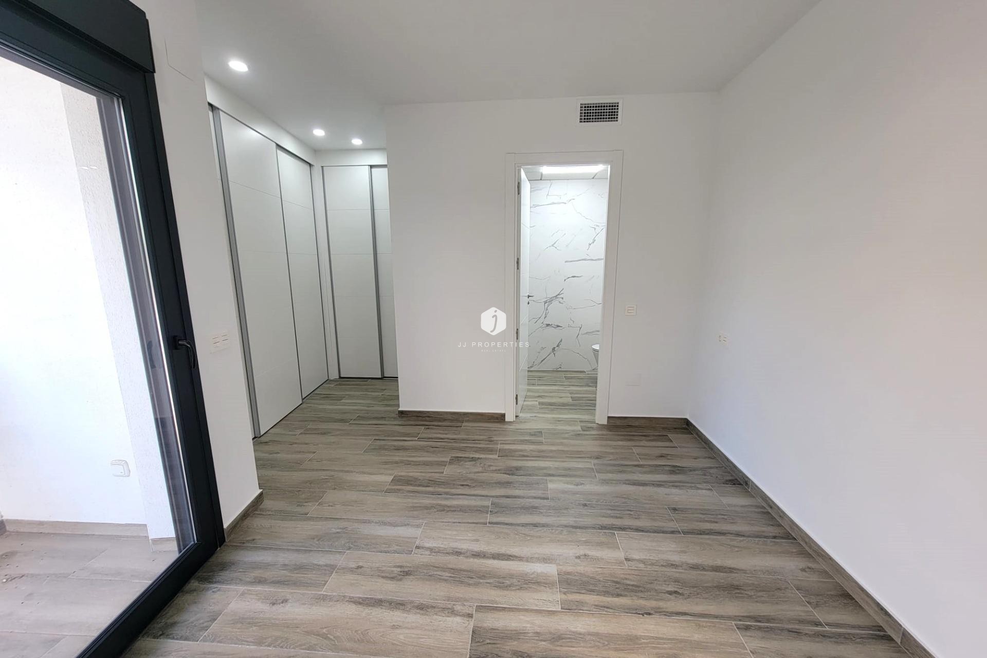 Aus zweiter Hand - Wohnung -
Torrevieja - Playa del Cura