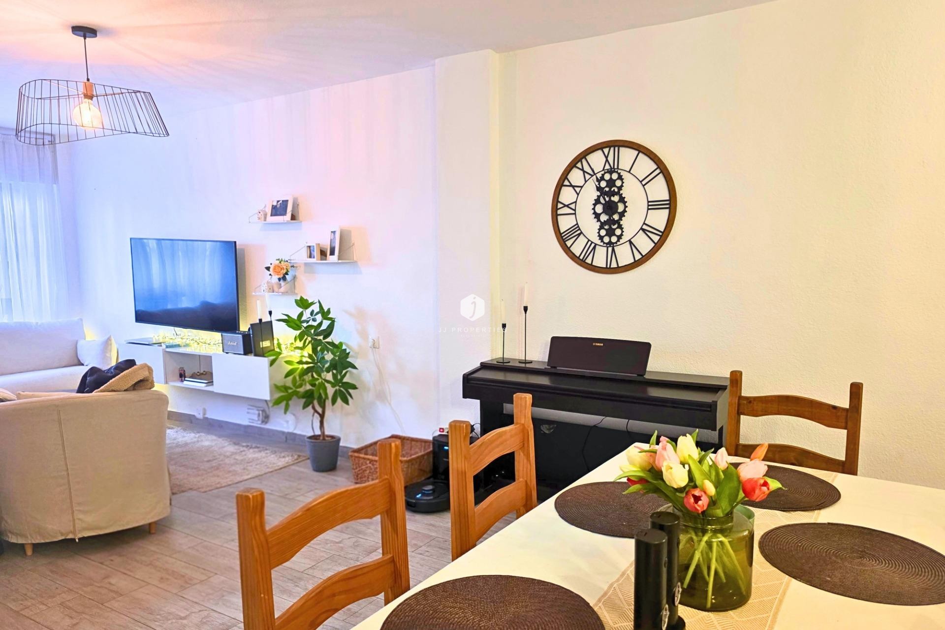 Aus zweiter Hand - Wohnung -
Torrevieja - Playa del Cura