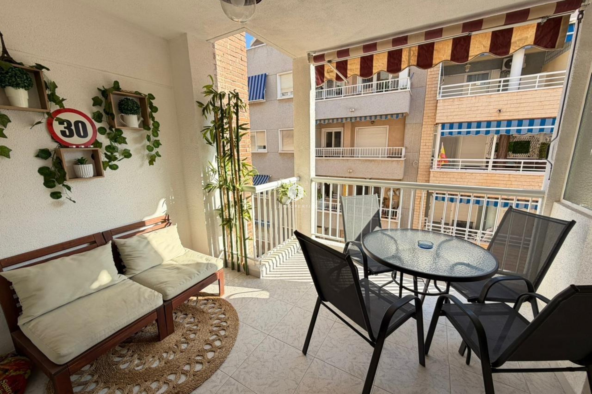 Aus zweiter Hand - Wohnung -
Torrevieja - Playa del Cura