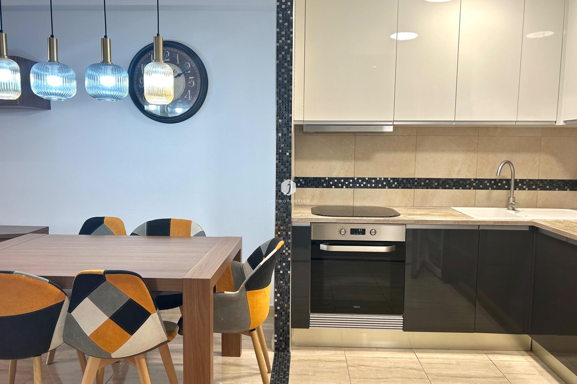 Aus zweiter Hand - Wohnung -
Torrevieja - Playa del Cura