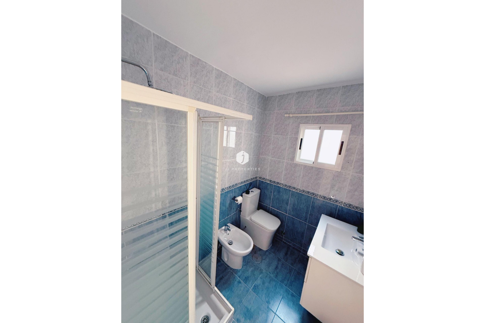 Aus zweiter Hand - Wohnung -
Torrevieja - Playa del Cura