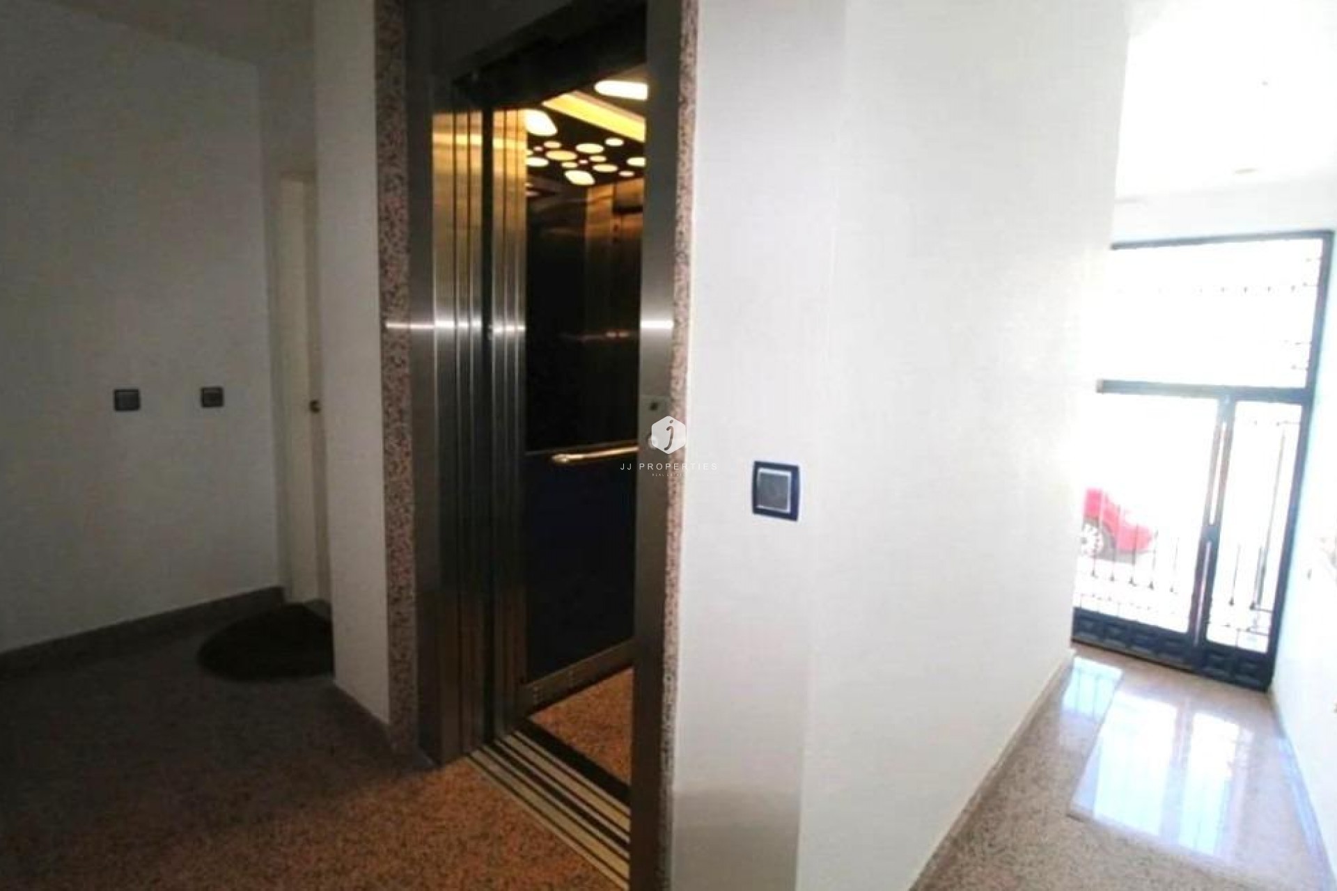 Aus zweiter Hand - Wohnung -
Torrevieja - Playa del Cura