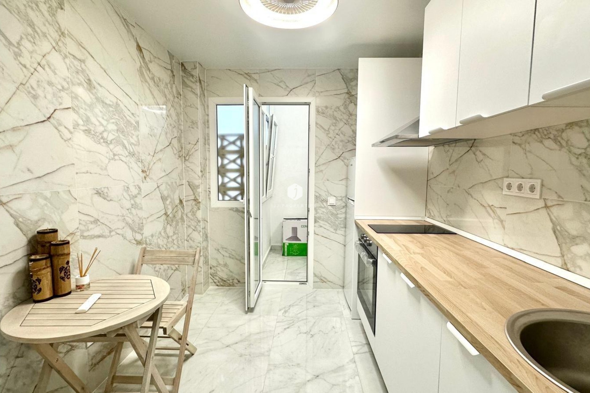 Aus zweiter Hand - Wohnung -
Torrevieja - Playa del Cura