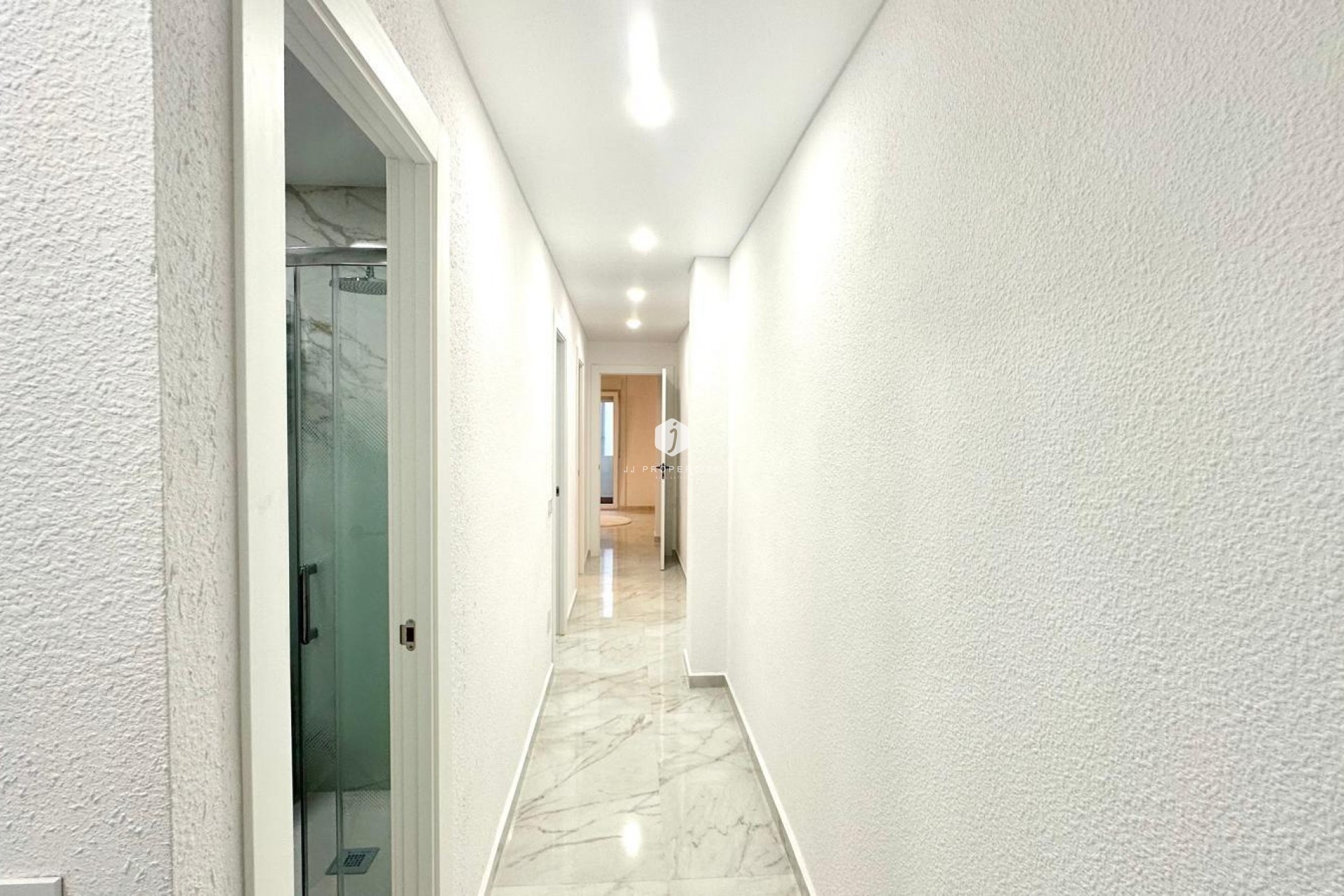 Aus zweiter Hand - Wohnung -
Torrevieja - Playa del Cura