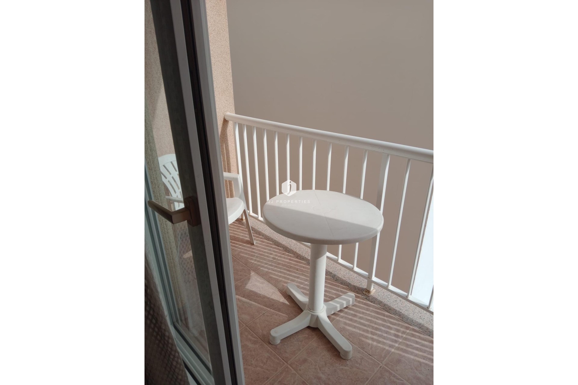 Aus zweiter Hand - Wohnung -
Torrevieja - Playa del Cura