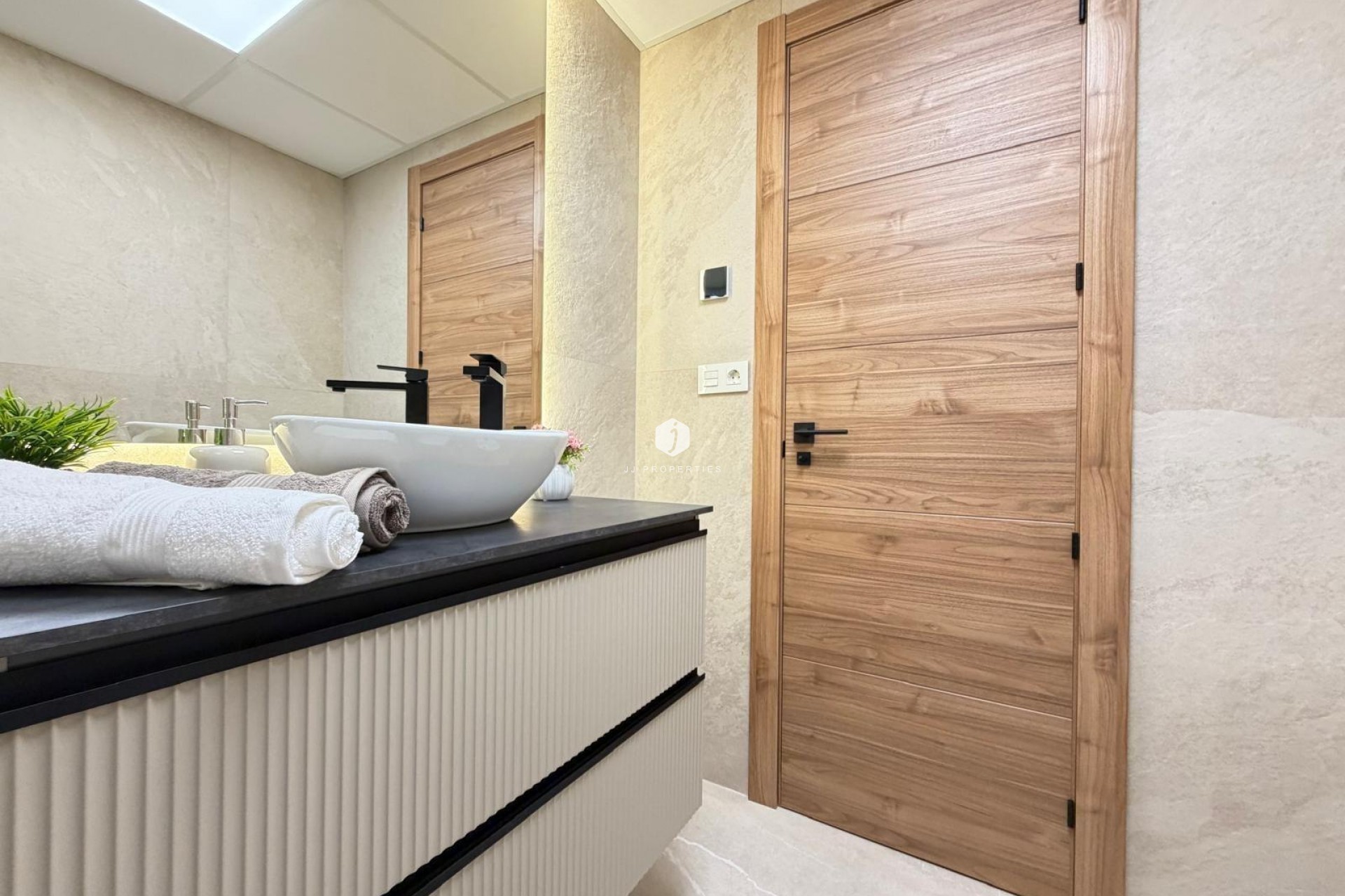 Aus zweiter Hand - Wohnung -
Torrevieja - Playa del Cura