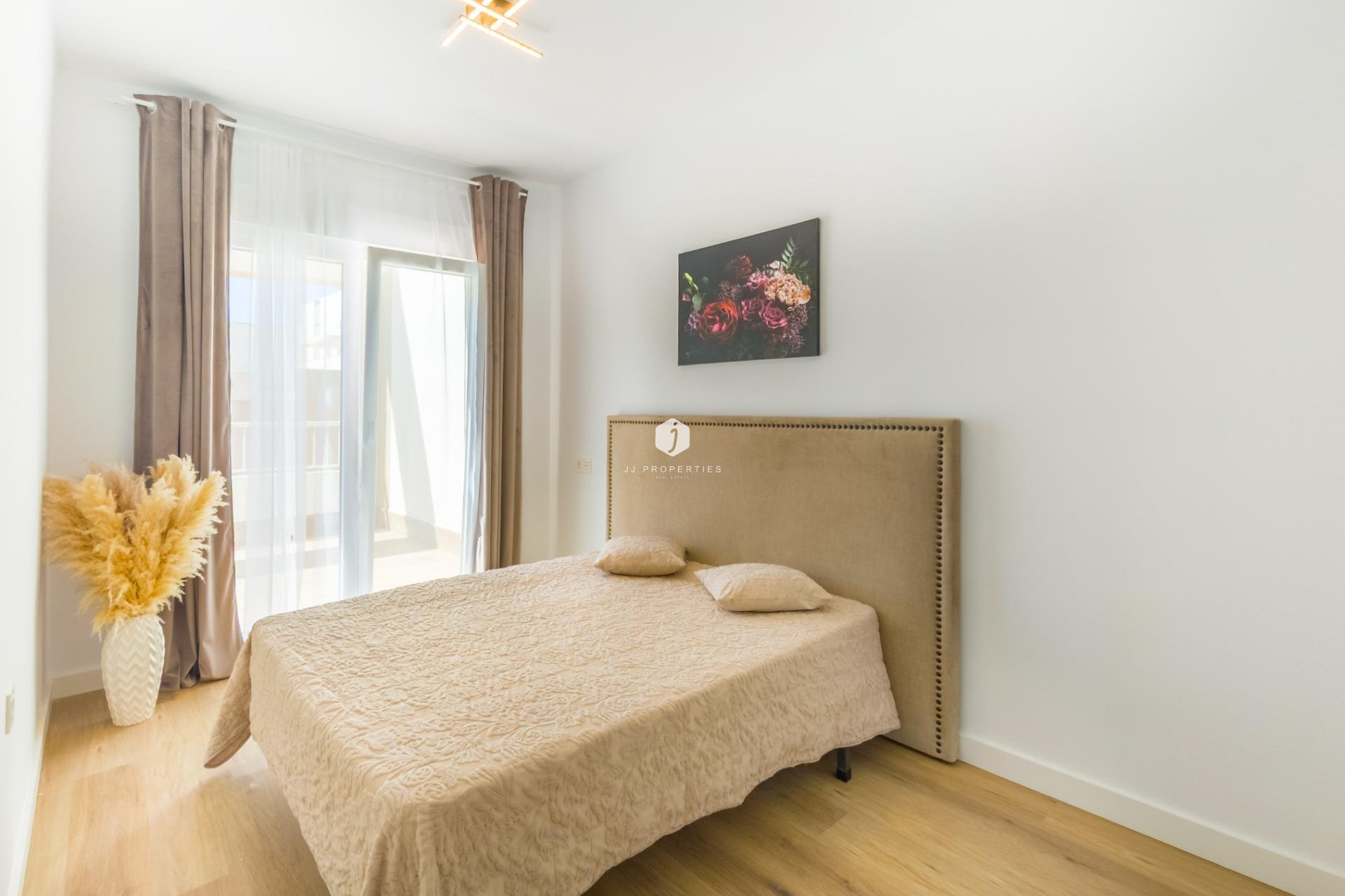 Aus zweiter Hand - Wohnung -
Torrevieja - Playa del Cura
