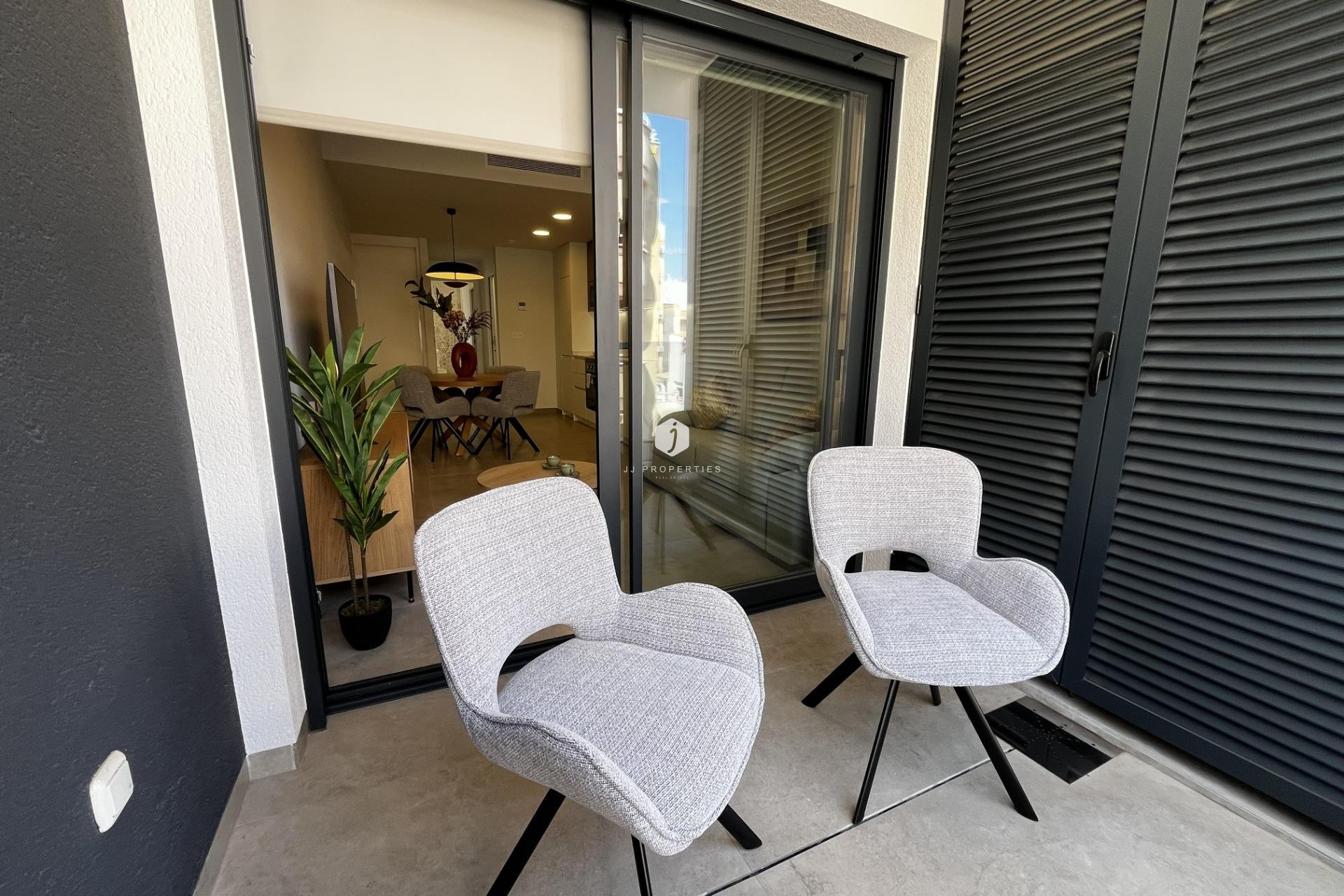 Aus zweiter Hand - Wohnung -
Torrevieja - Playa del Cura