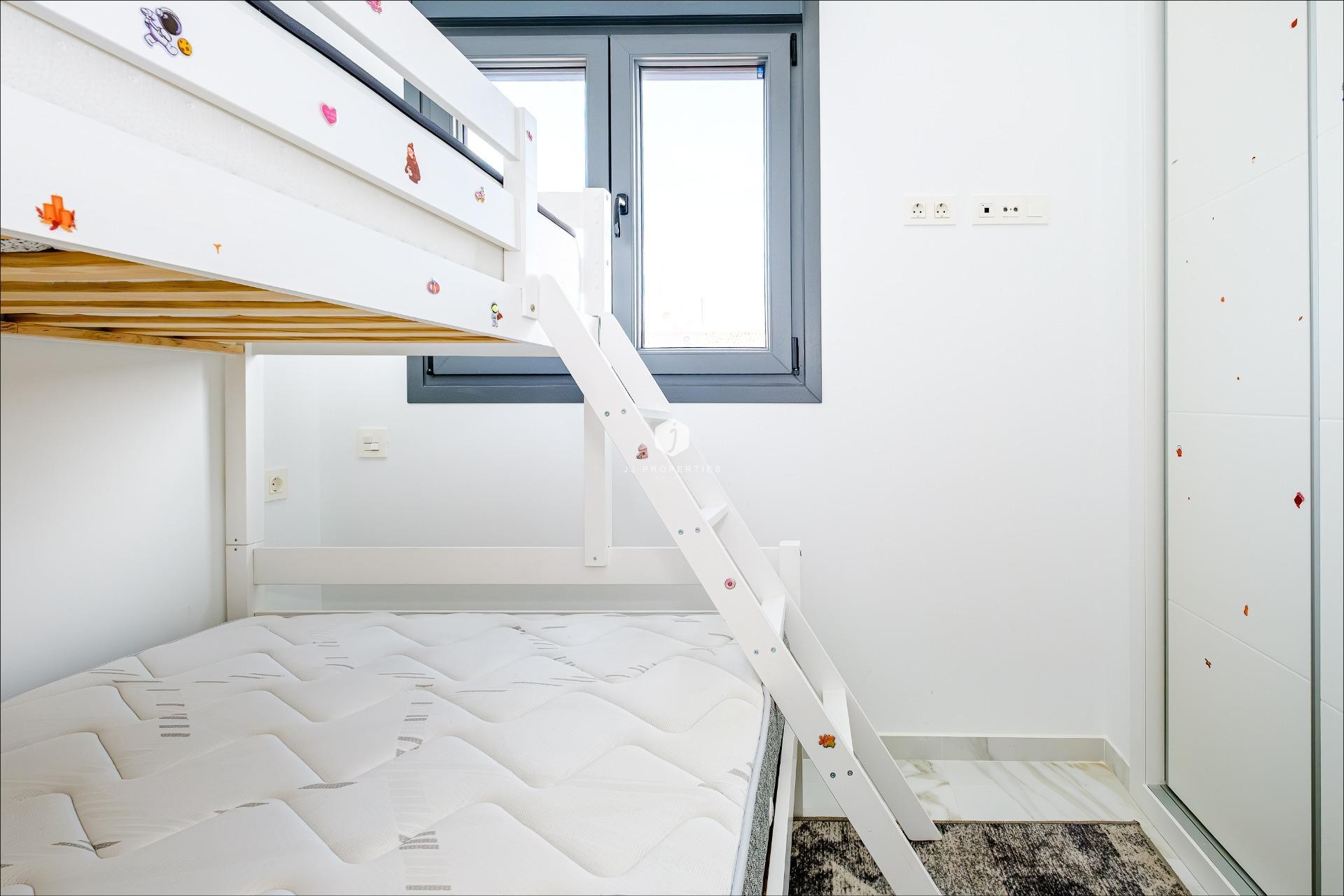 Aus zweiter Hand - Wohnung -
Torrevieja - Playa del Cura