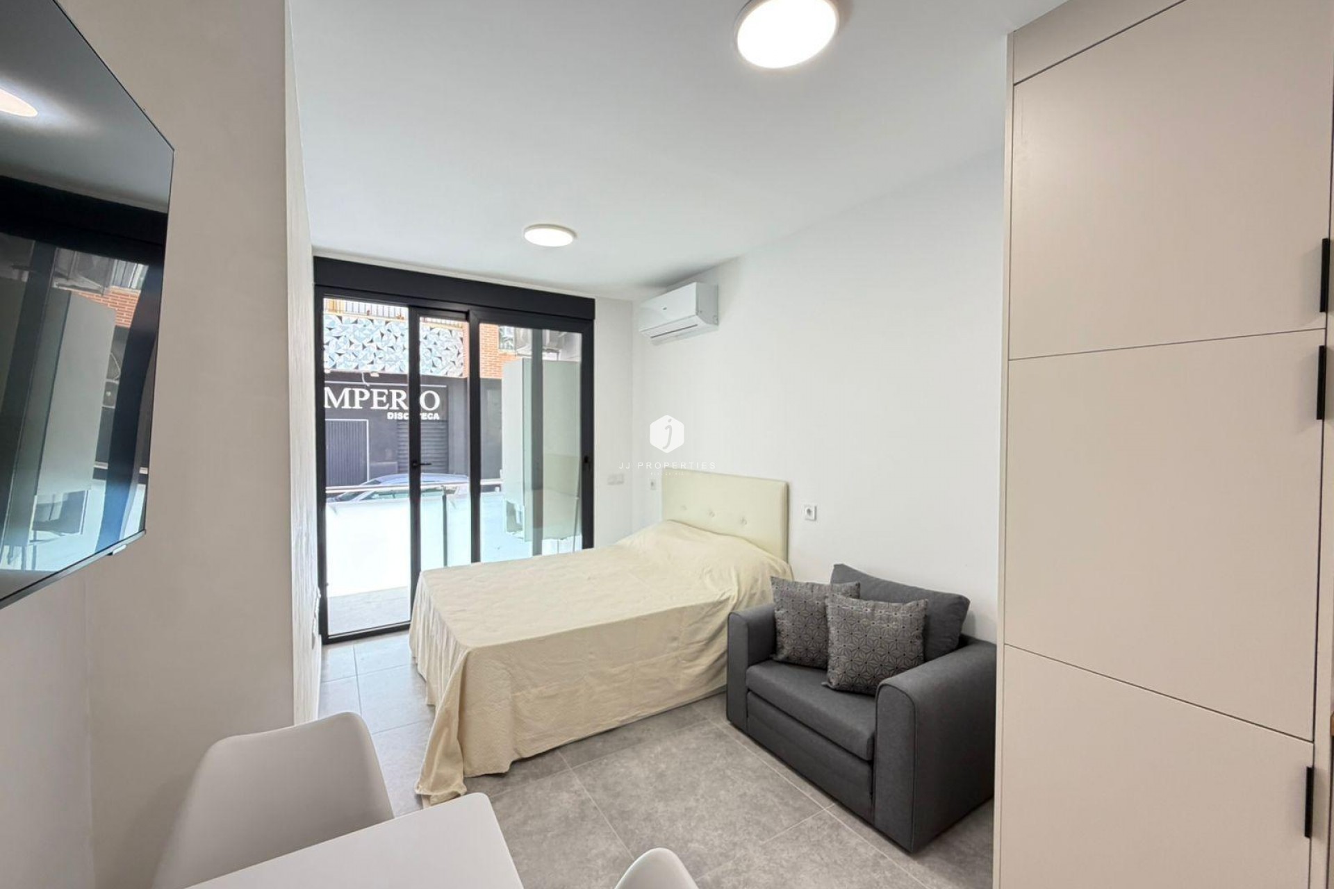 Aus zweiter Hand - Wohnung -
Torrevieja - Playa del Cura