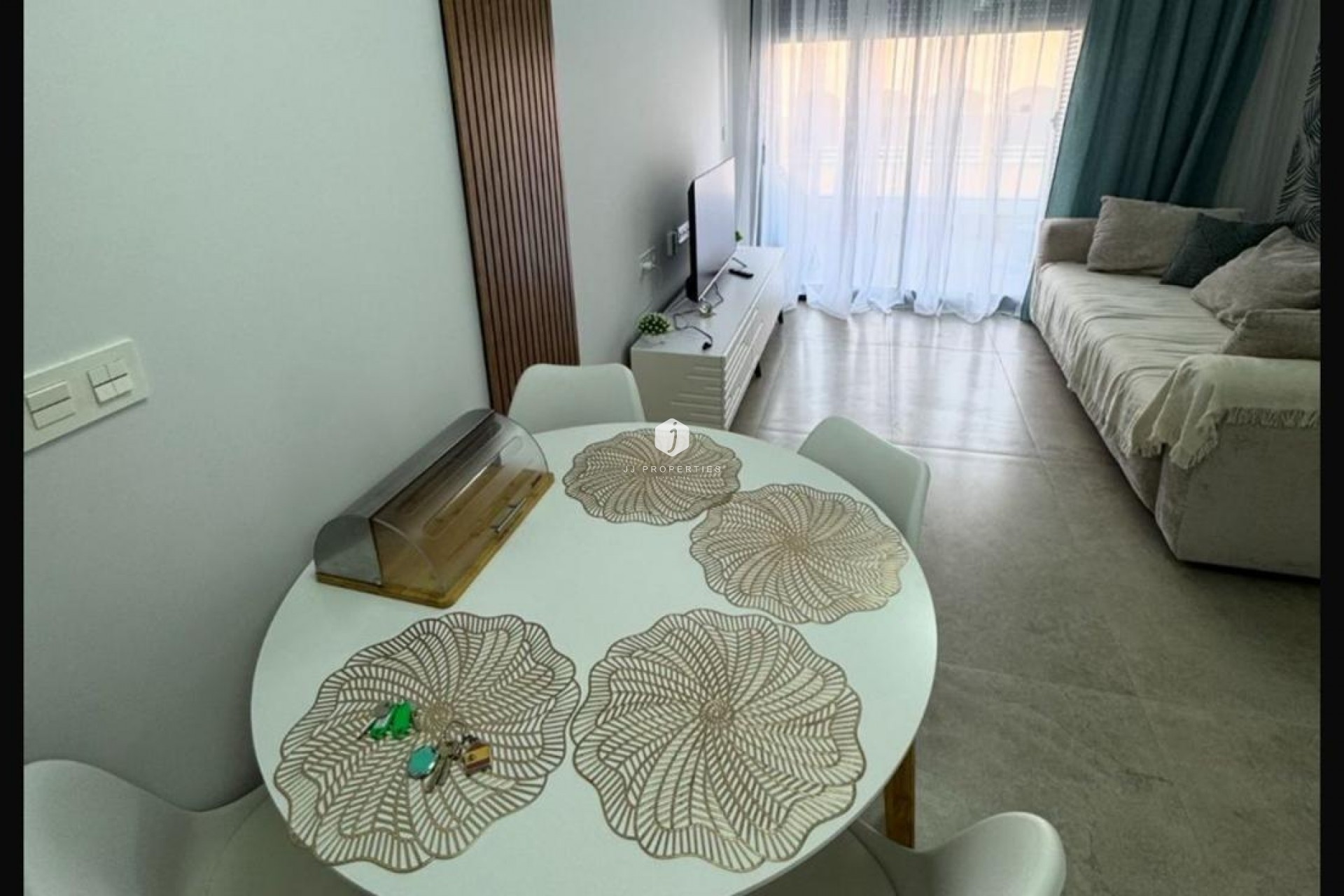 Aus zweiter Hand - Wohnung -
Torrevieja - Playa del Cura