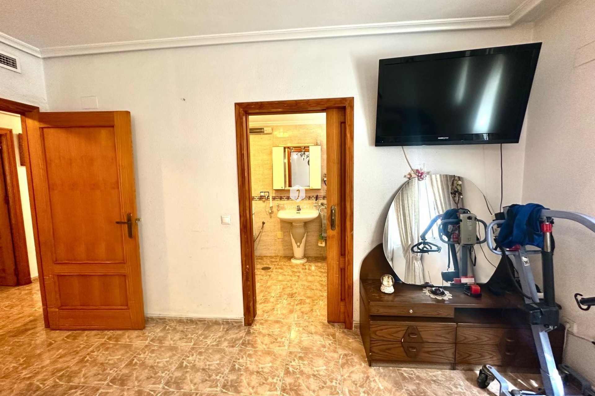 Aus zweiter Hand - Wohnung -
Torrevieja - Playa del Cura