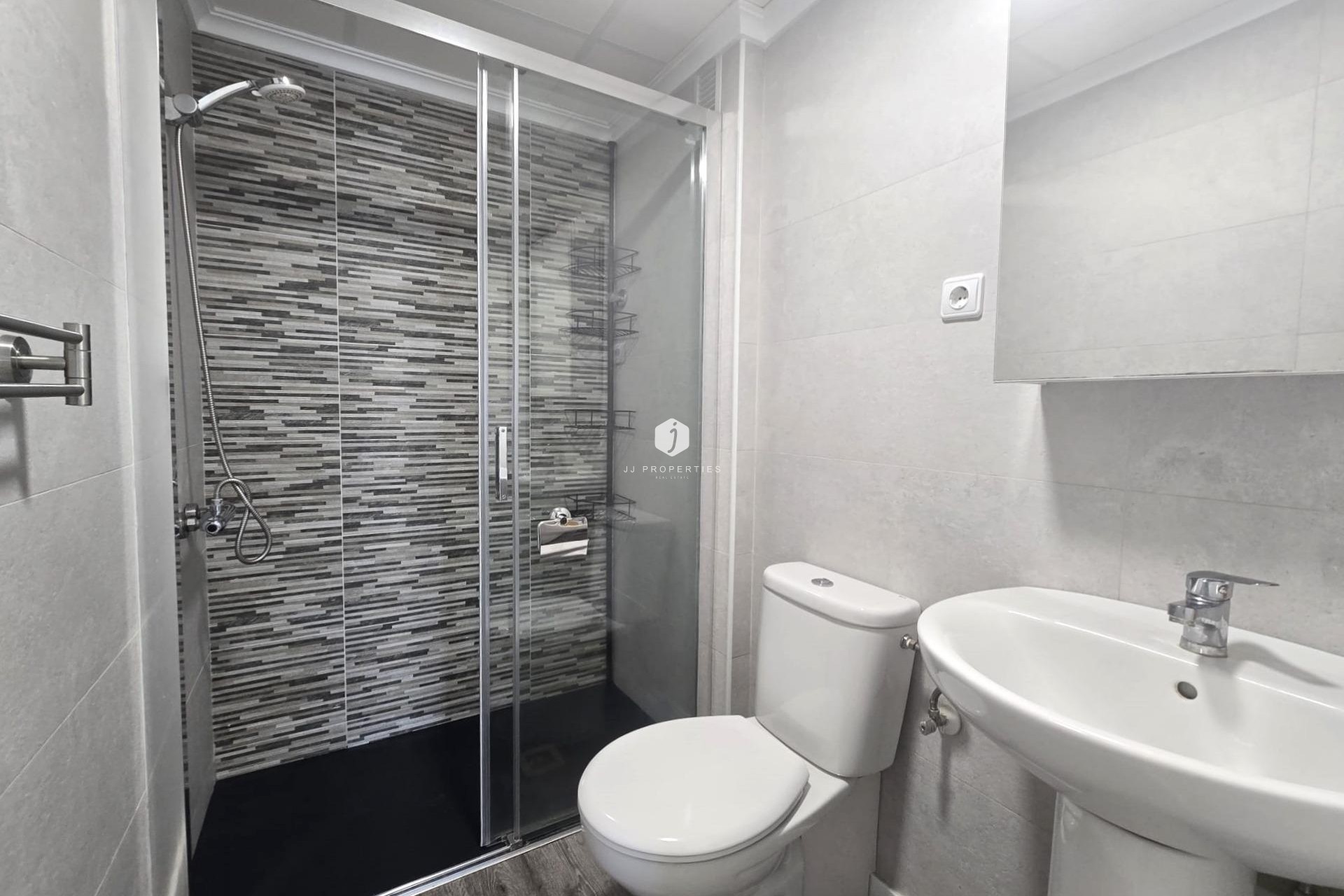 Aus zweiter Hand - Wohnung -
Torrevieja - Playa del Cura
