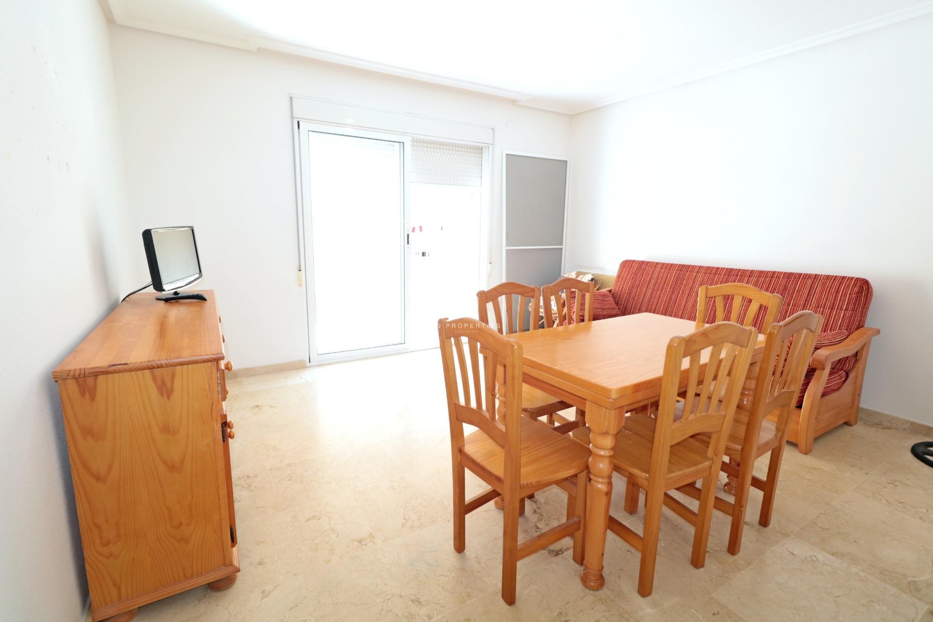 Aus zweiter Hand - Wohnung -
Torrevieja - Playa del Cura