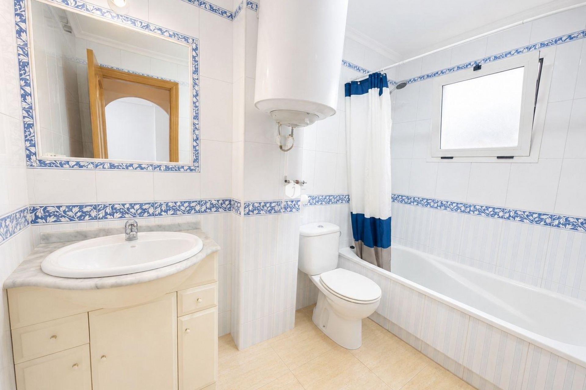 Aus zweiter Hand - Wohnung -
Torrevieja - Playa del Cura