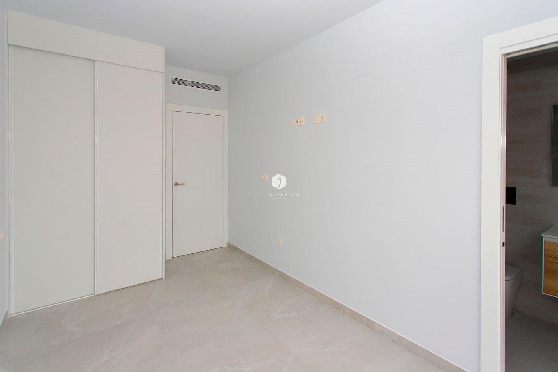 Aus zweiter Hand - Wohnung -
Torrevieja - Playa del Cura