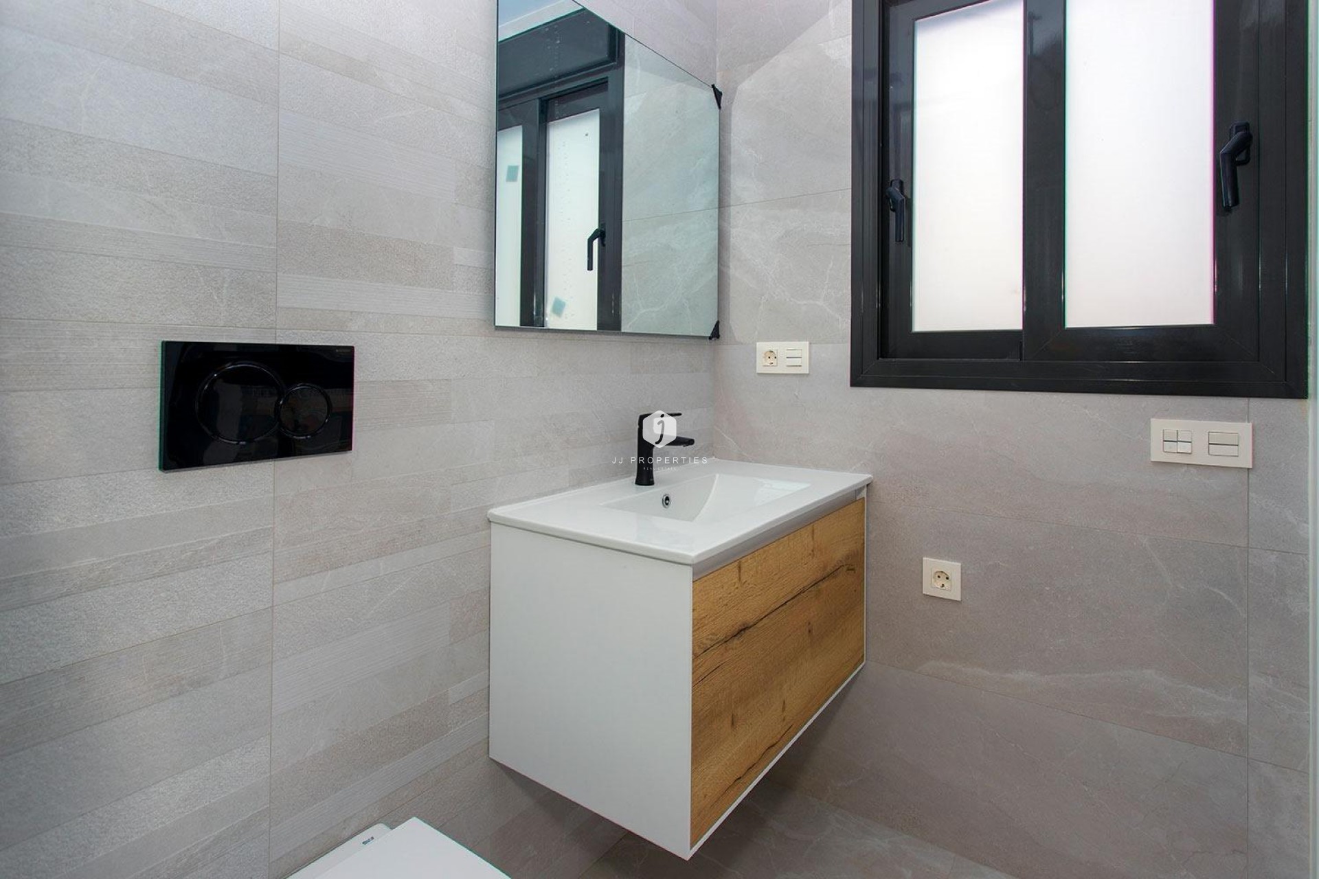 Aus zweiter Hand - Wohnung -
Torrevieja - Playa del Cura