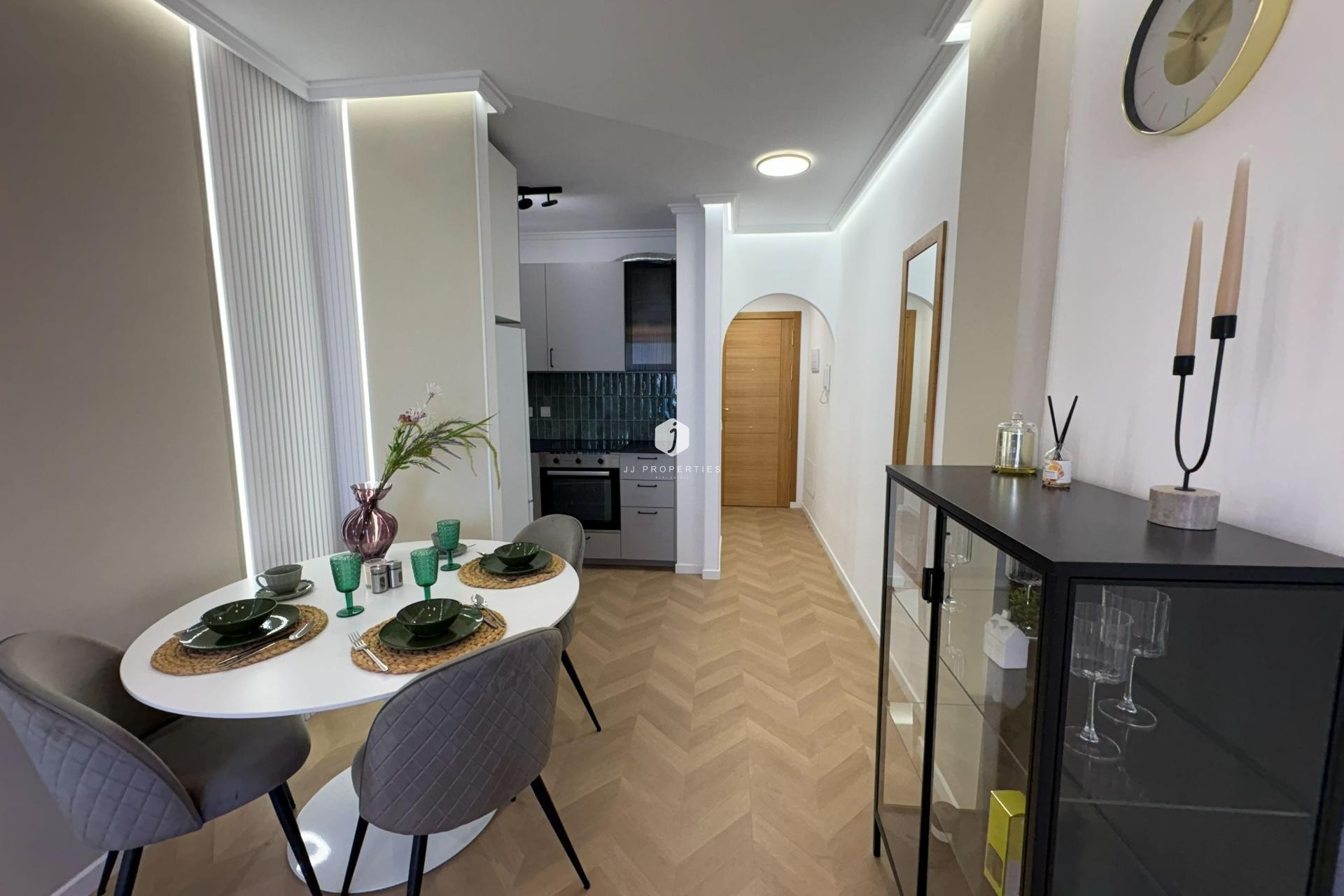 Aus zweiter Hand - Wohnung -
Torrevieja - Playa del Cura