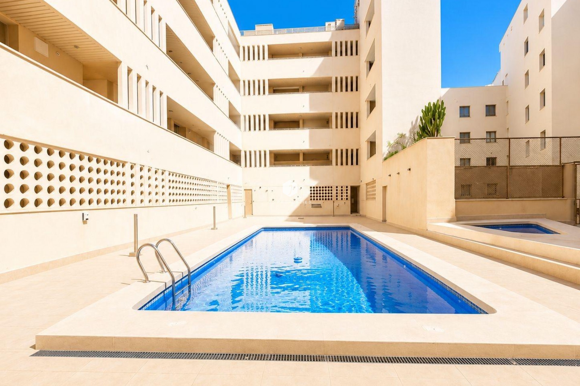 Aus zweiter Hand - Wohnung -
Torrevieja - Playa del Cura