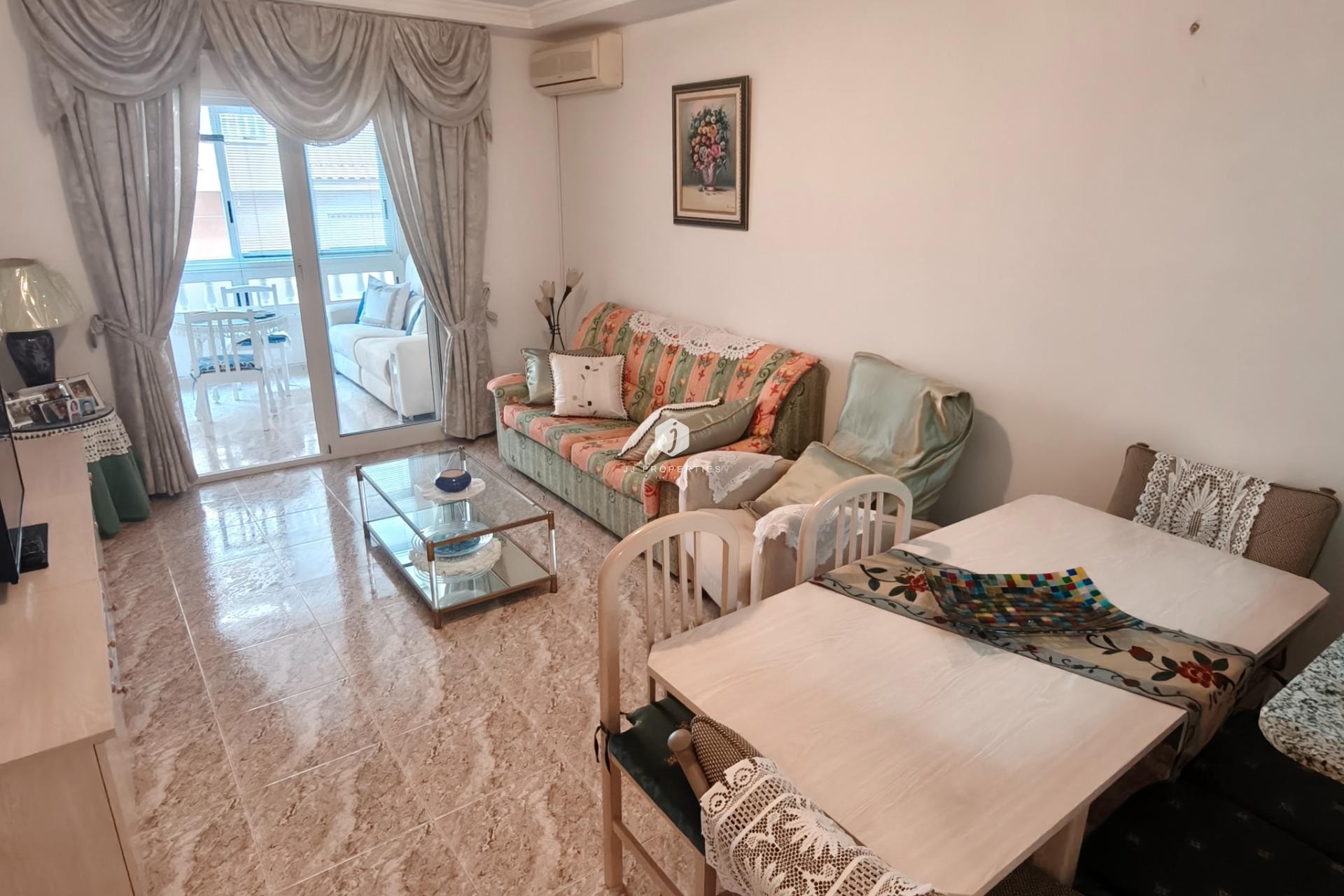 Aus zweiter Hand - Wohnung -
Torrevieja - Playa del Cura