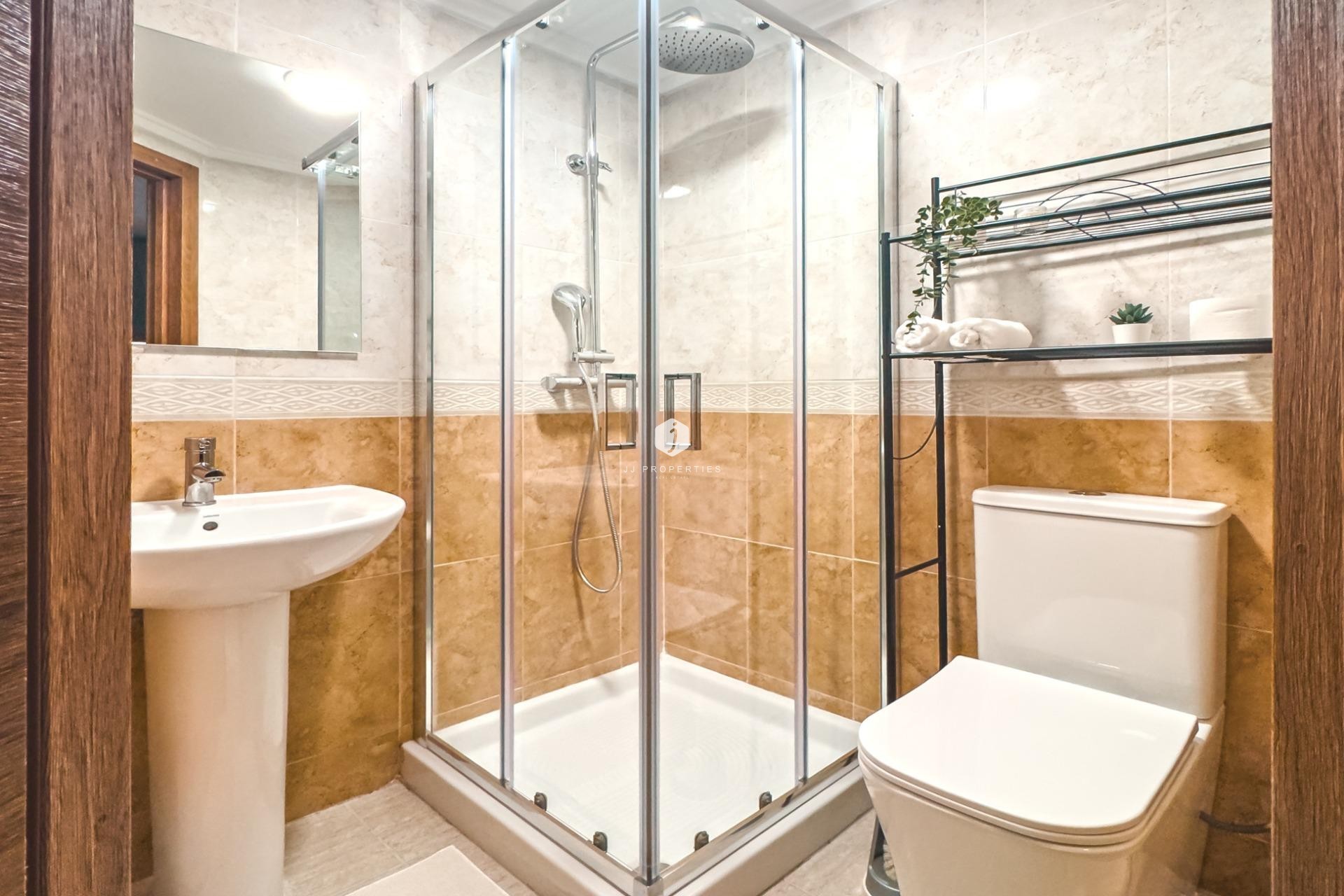 Aus zweiter Hand - Wohnung -
Torrevieja - Playa del Cura