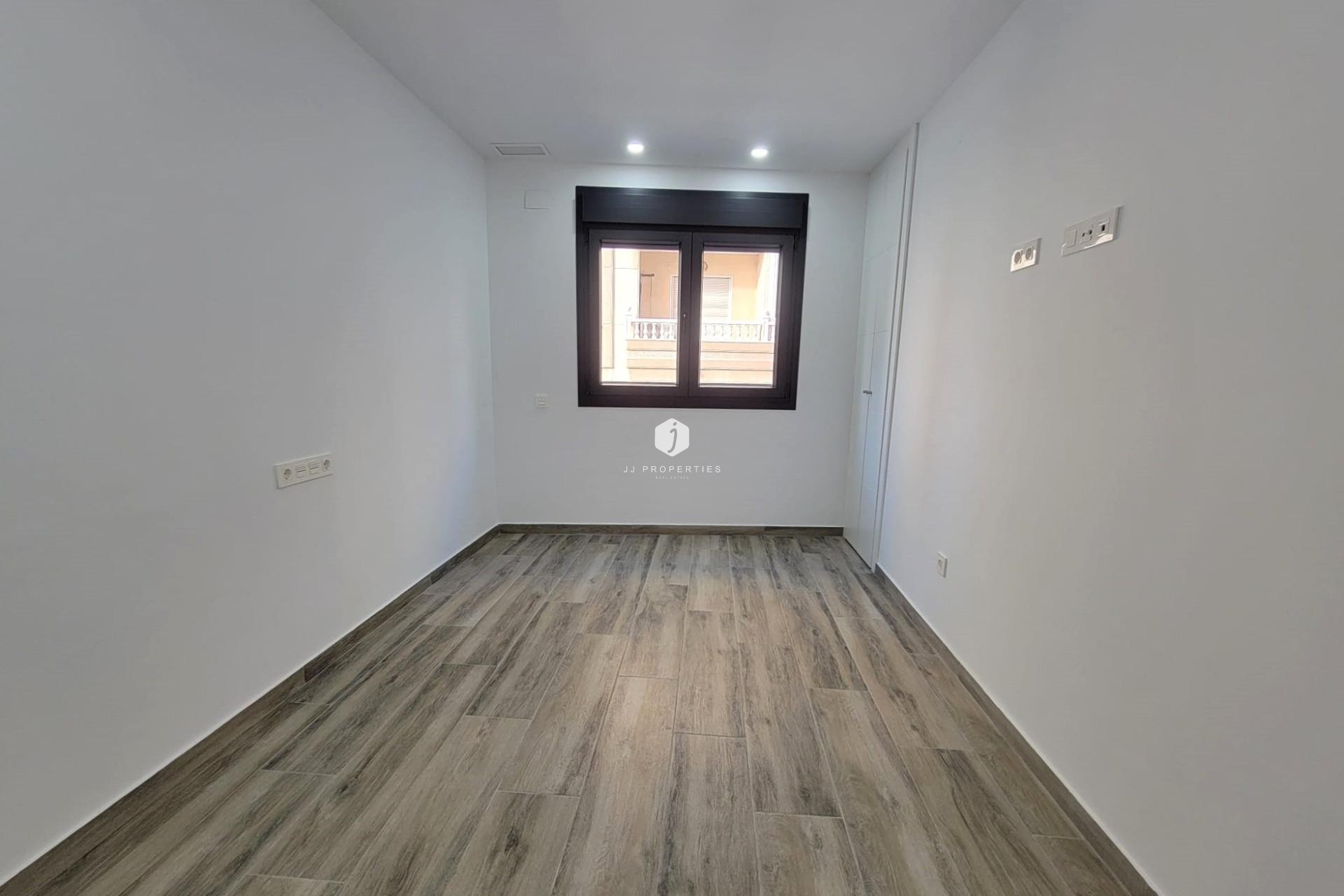 Aus zweiter Hand - Wohnung -
Torrevieja - Playa del Cura